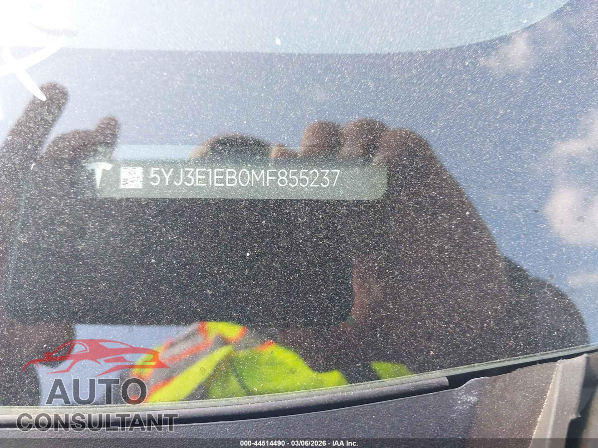 TESLA MODEL 3 2021 - 5YJ3E1EB0MF855237