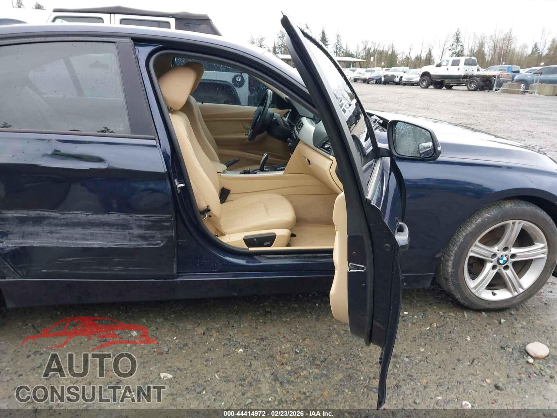 BMW 320I 2015 - WBA3C3C54FK200712