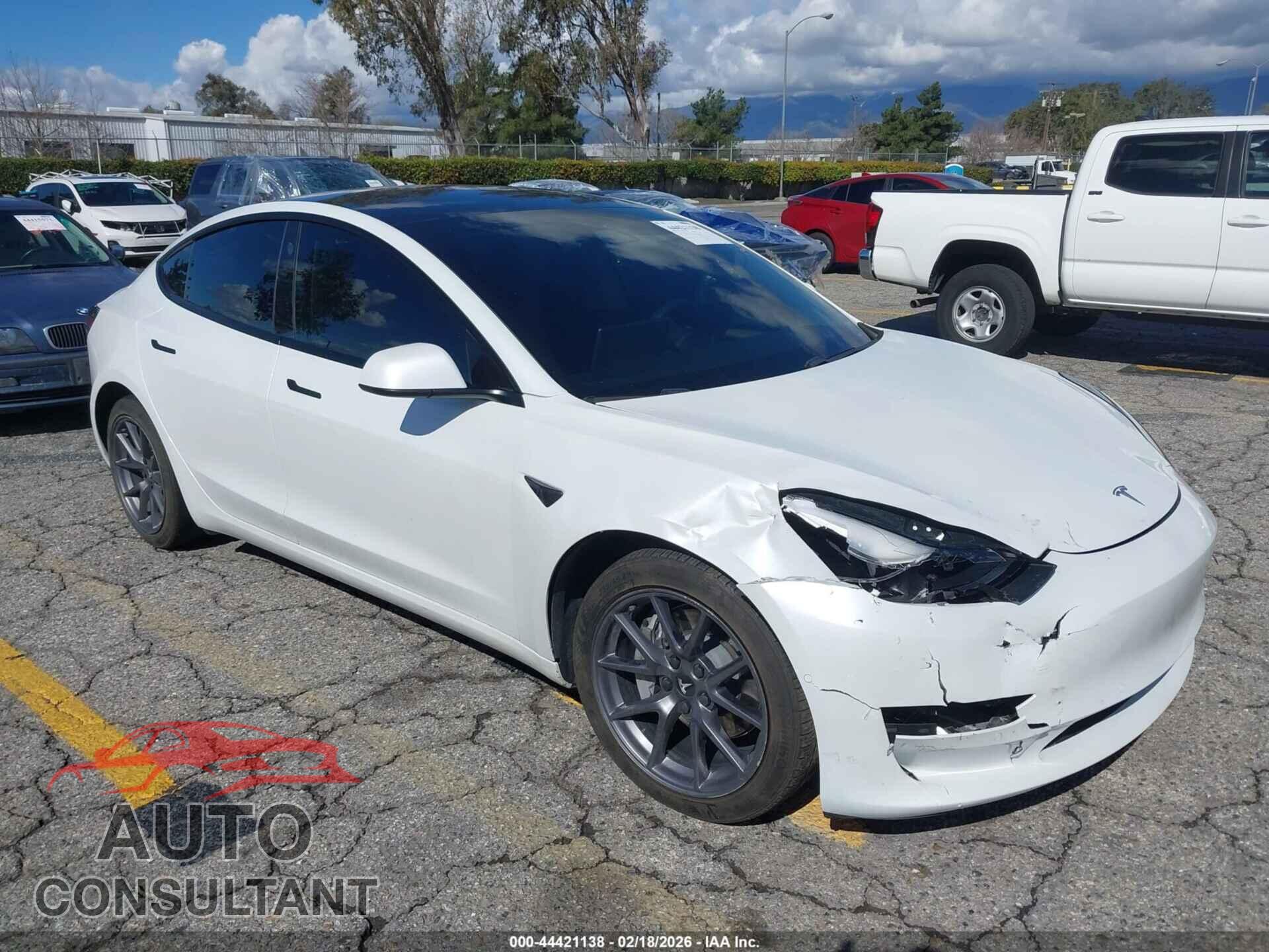 TESLA MODEL 3 2021 - 5YJ3E1EAXMF001931