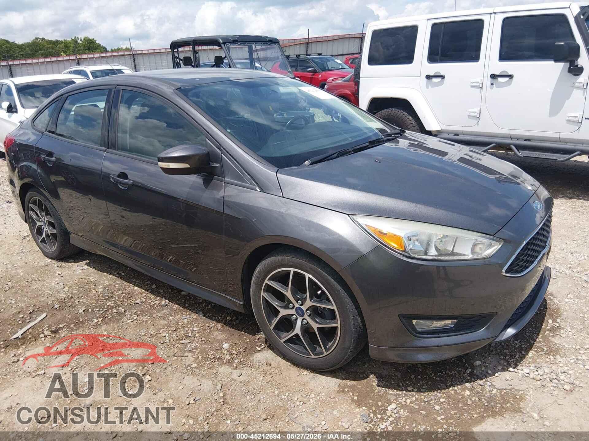 FORD FOCUS 2015 - 1FADP3F24FL300029