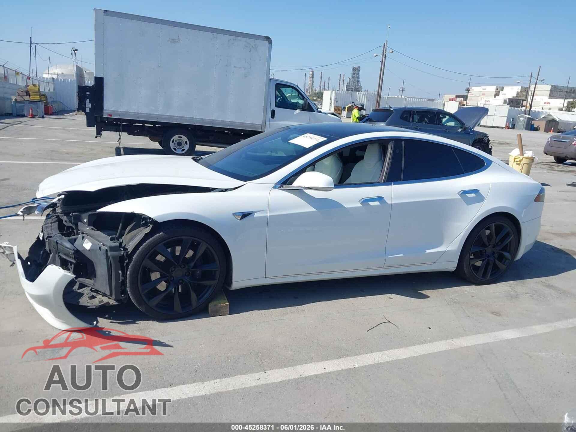 TESLA MODEL S 2017 - 5YJSA1E23HF233132