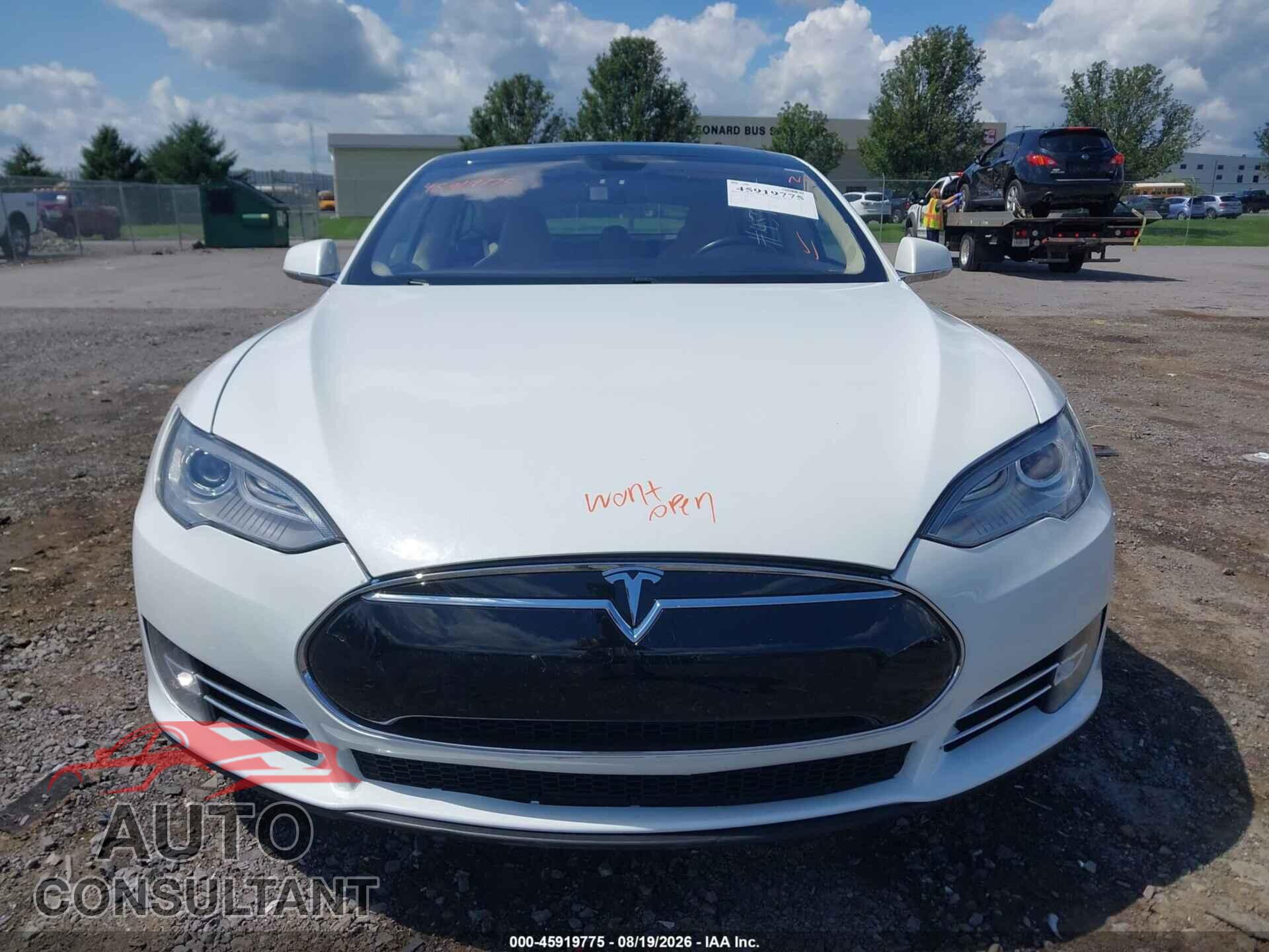 TESLA MODEL S 2013 - 5YJSA1DP2DFP13475