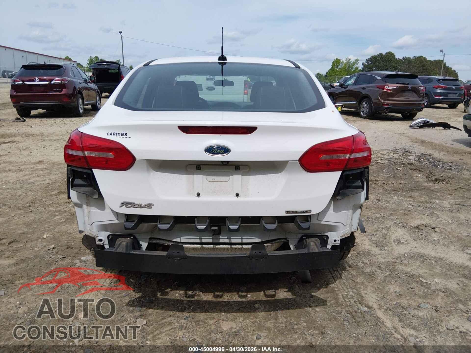 FORD FOCUS 2015 - 1FADP3E2XFL311036