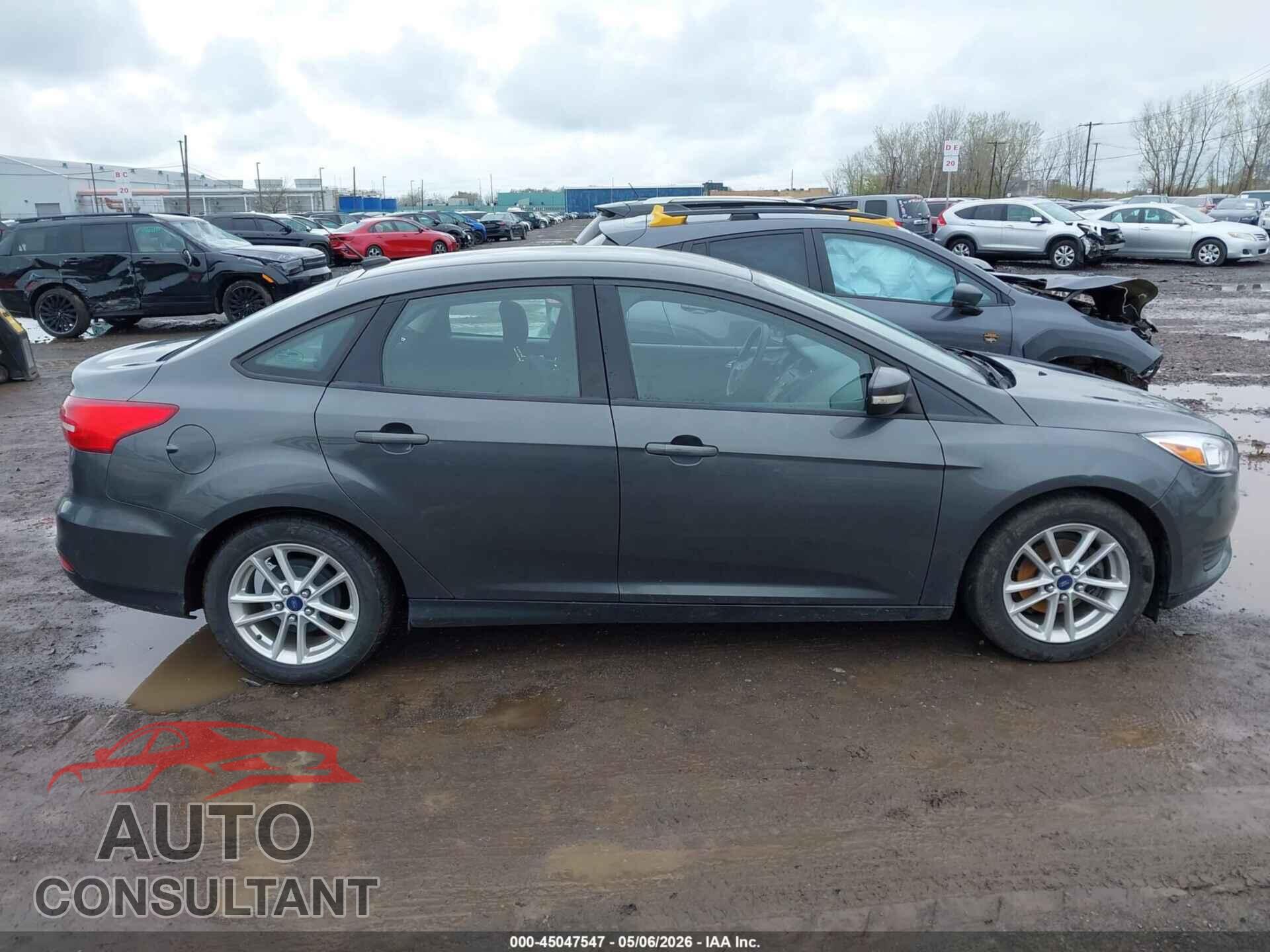 FORD FOCUS 2016 - 1FADP3F21GL393030