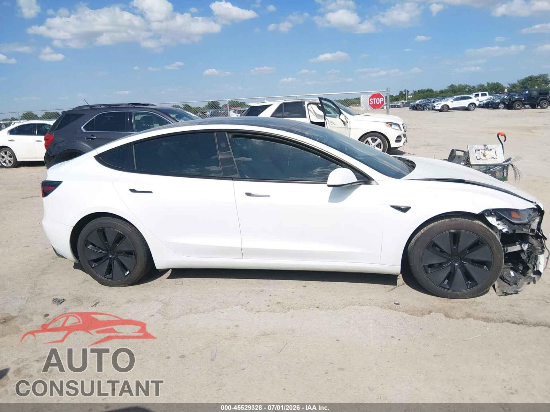 TESLA MODEL 3 2025 - 5YJ3E1EA9SF030768