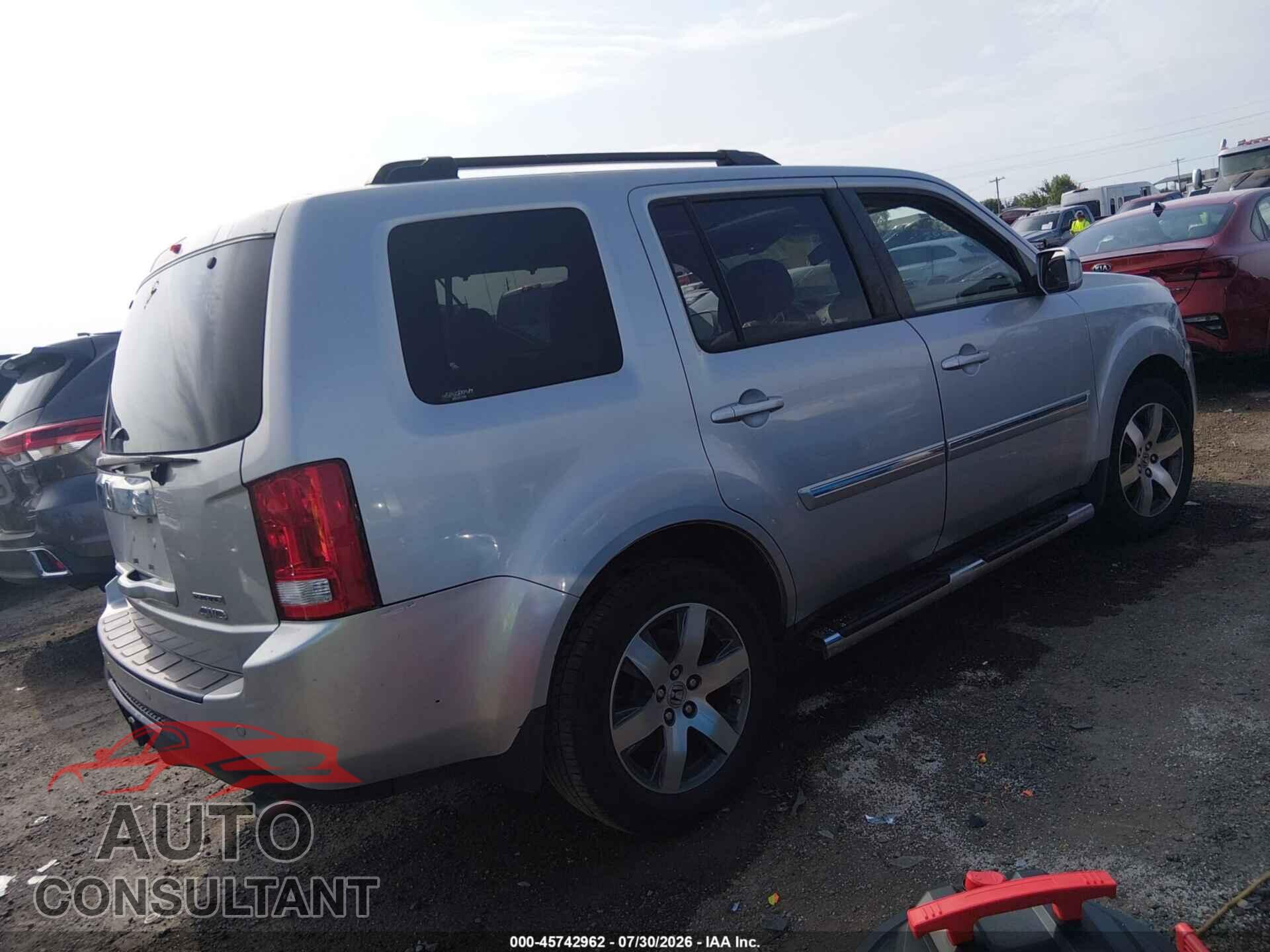 HONDA PILOT 2013 - 5FNYF4H98DB070607