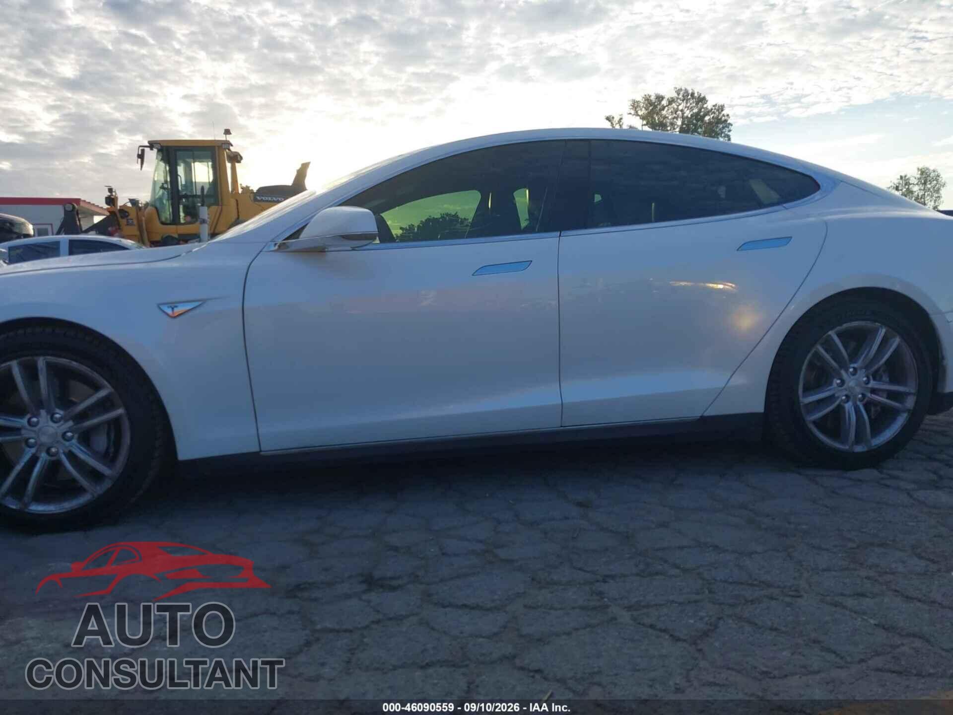 TESLA MODEL S 2015 - 5YJSA1H26FF085969