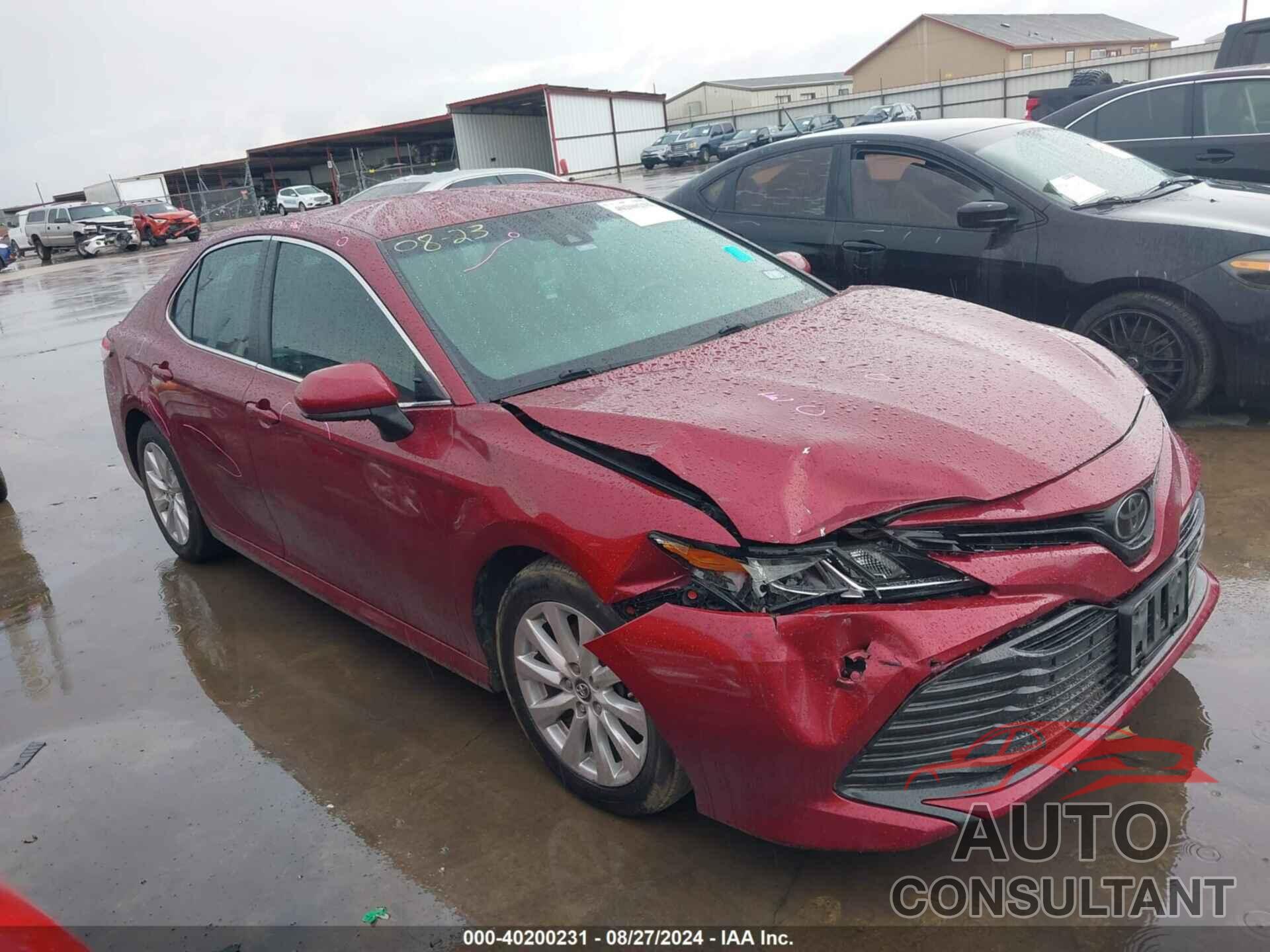 TOYOTA CAMRY 2018 - 4T1B11HK2JU552073