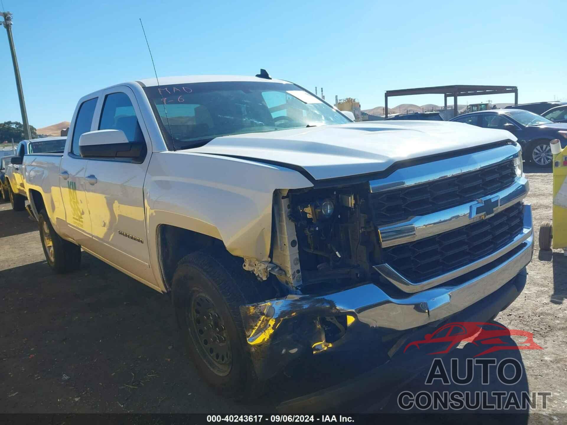 CHEVROLET SILVERADO 1500 2017 - 1GCRCRECXHZ335232