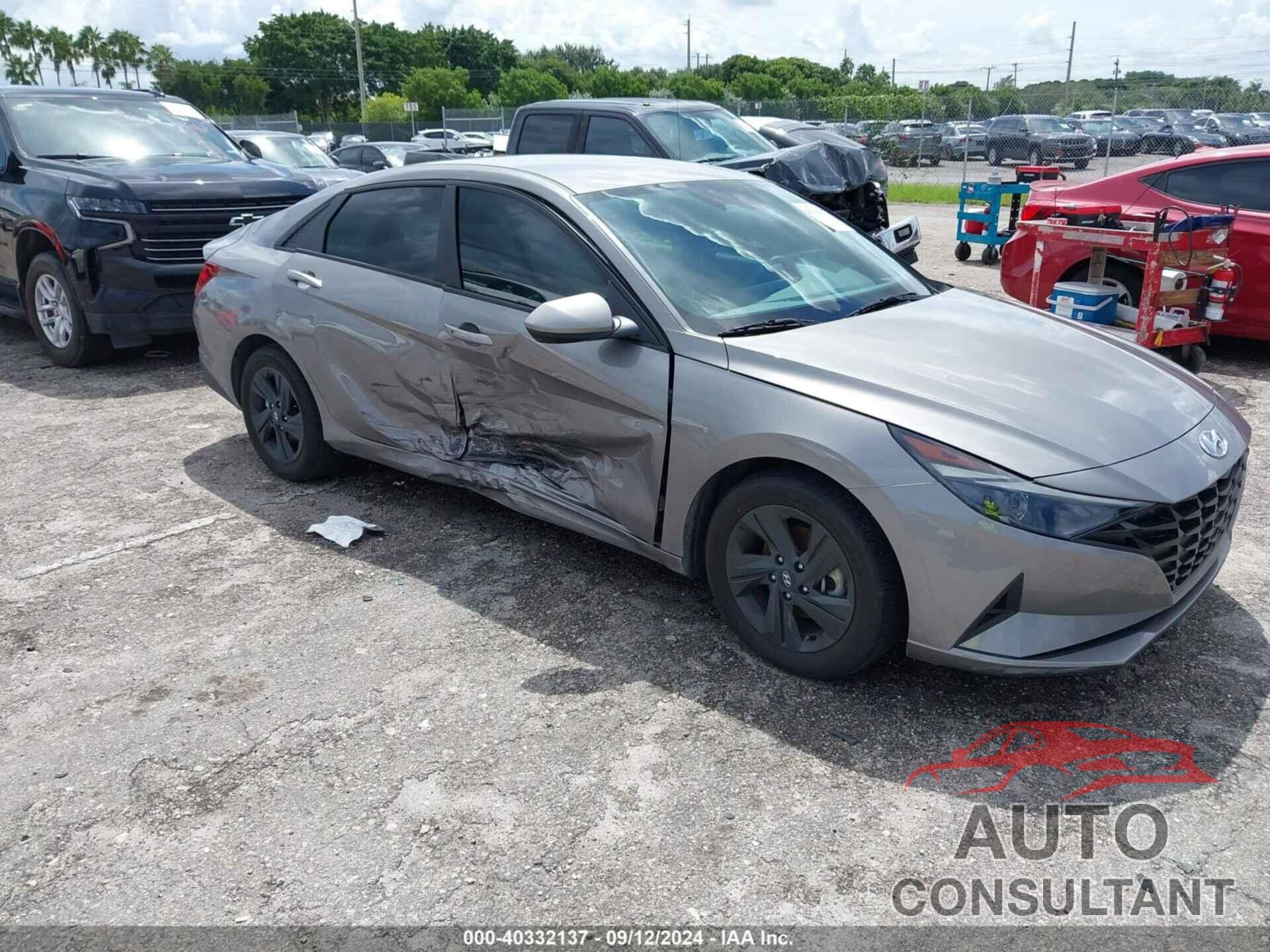 HYUNDAI ELANTRA 2022 - KMHLM4AG7NU305771