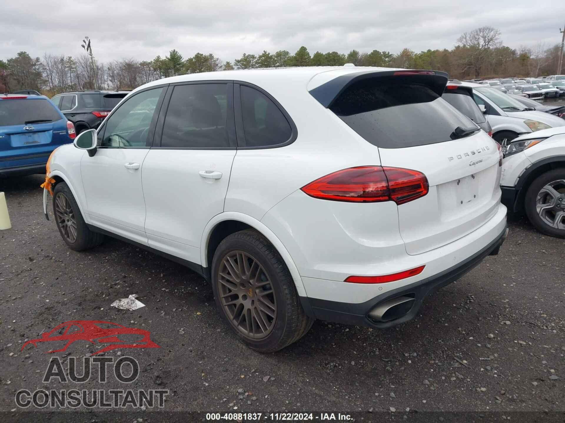 PORSCHE CAYENNE 2017 - WP1AA2A29HKA84489