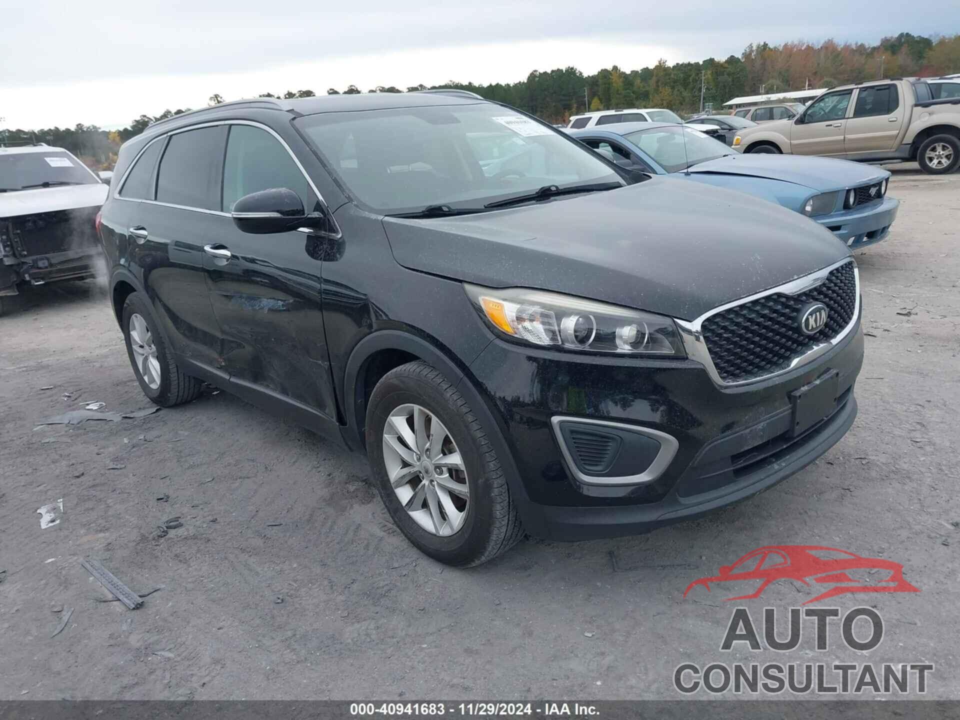 KIA SORENTO 2017 - 5XYPG4A53HG191740