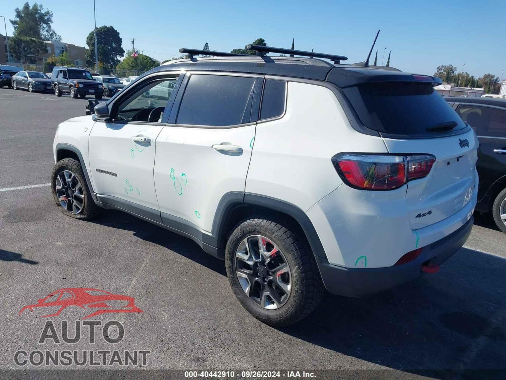 JEEP COMPASS 2018 - 3C4NJDDB0JT144836