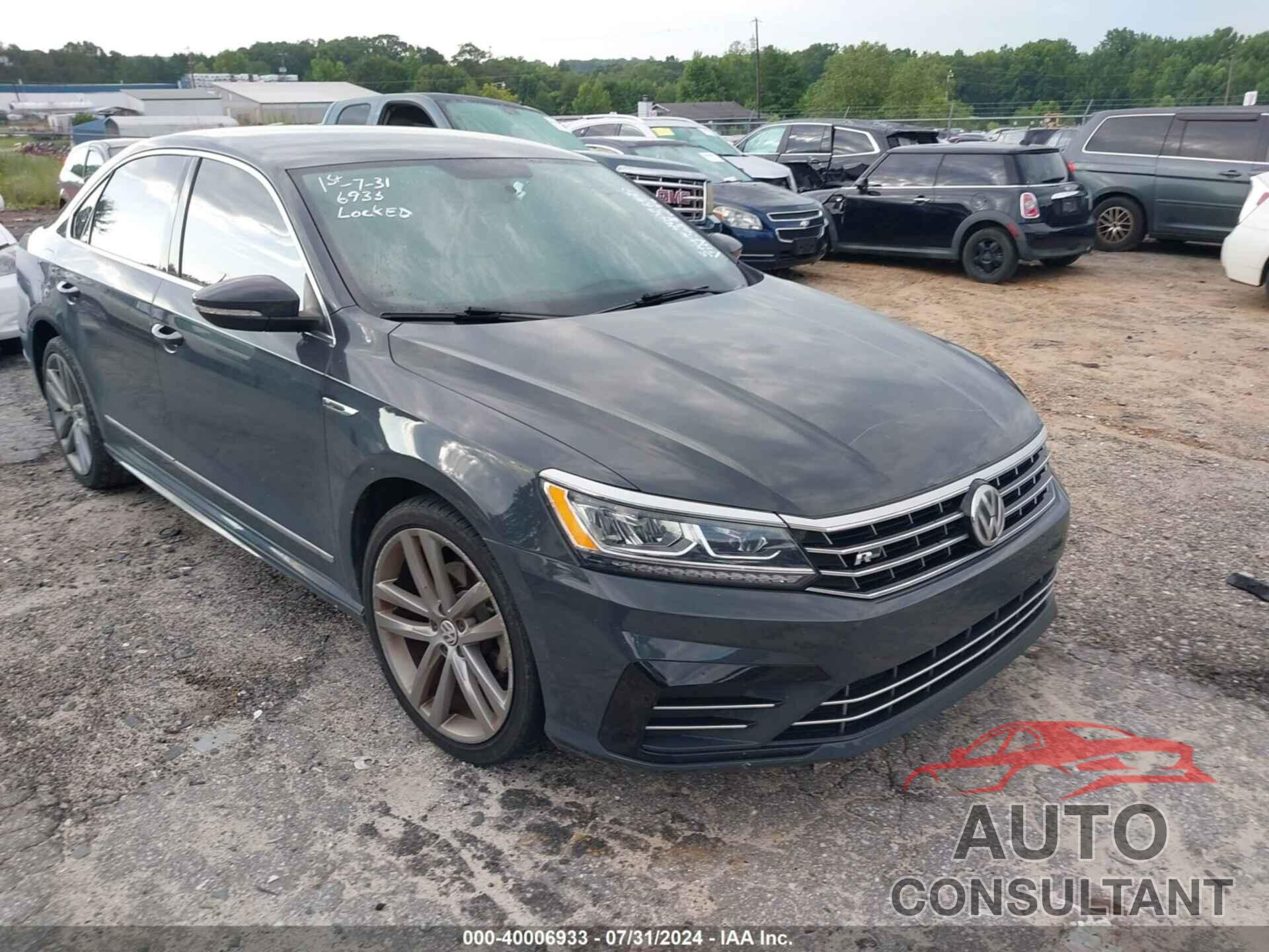 VOLKSWAGEN PASSAT 2017 - 1VWDT7A33HC028246