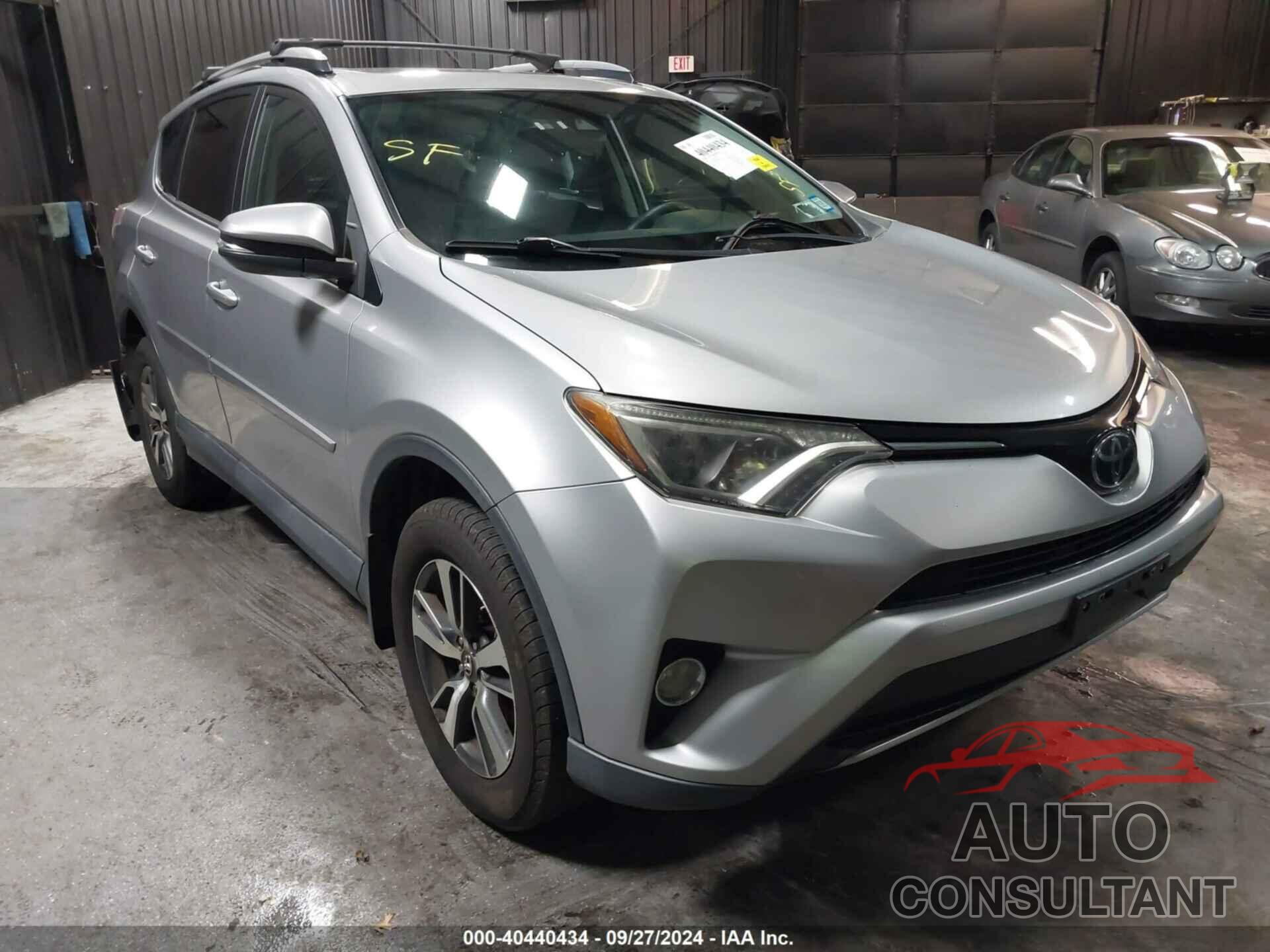 TOYOTA RAV4 2017 - 2T3RFREV8HWGS4198