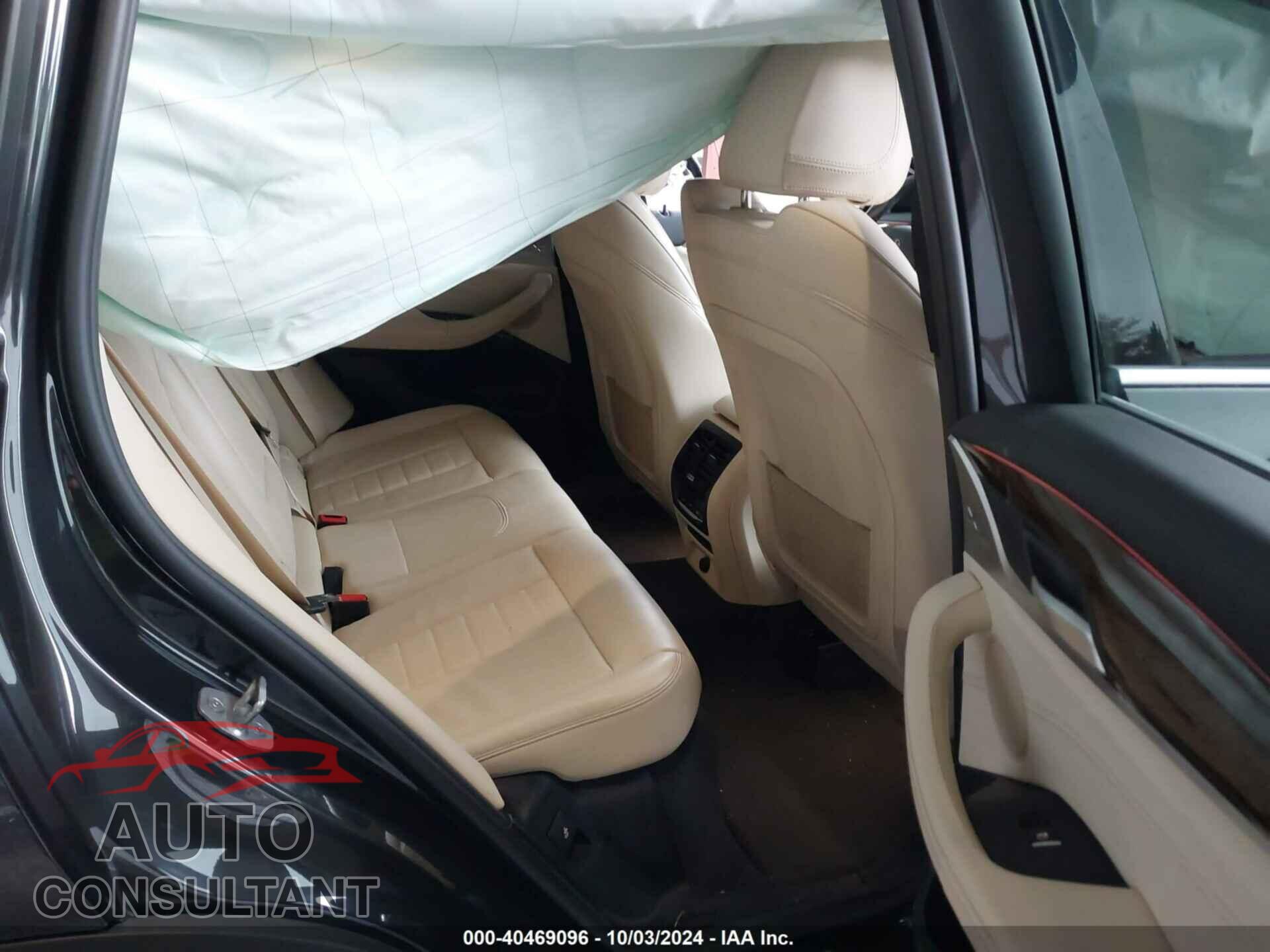 BMW X3 2019 - 5UXTR9C5XKLR04422