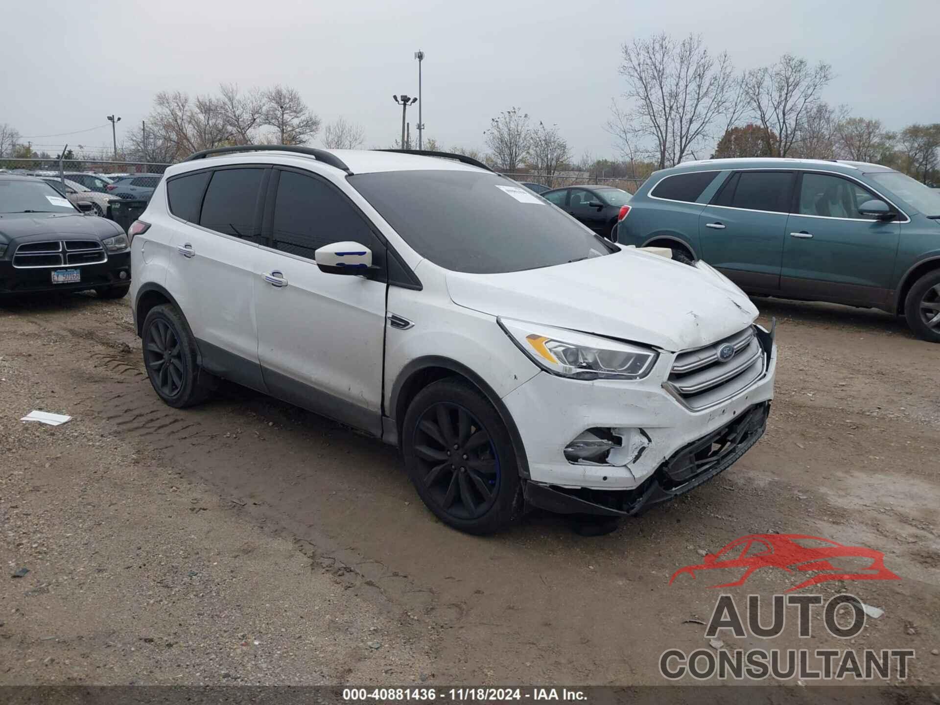 FORD ESCAPE 2017 - 1FMCU0G94HUA55492