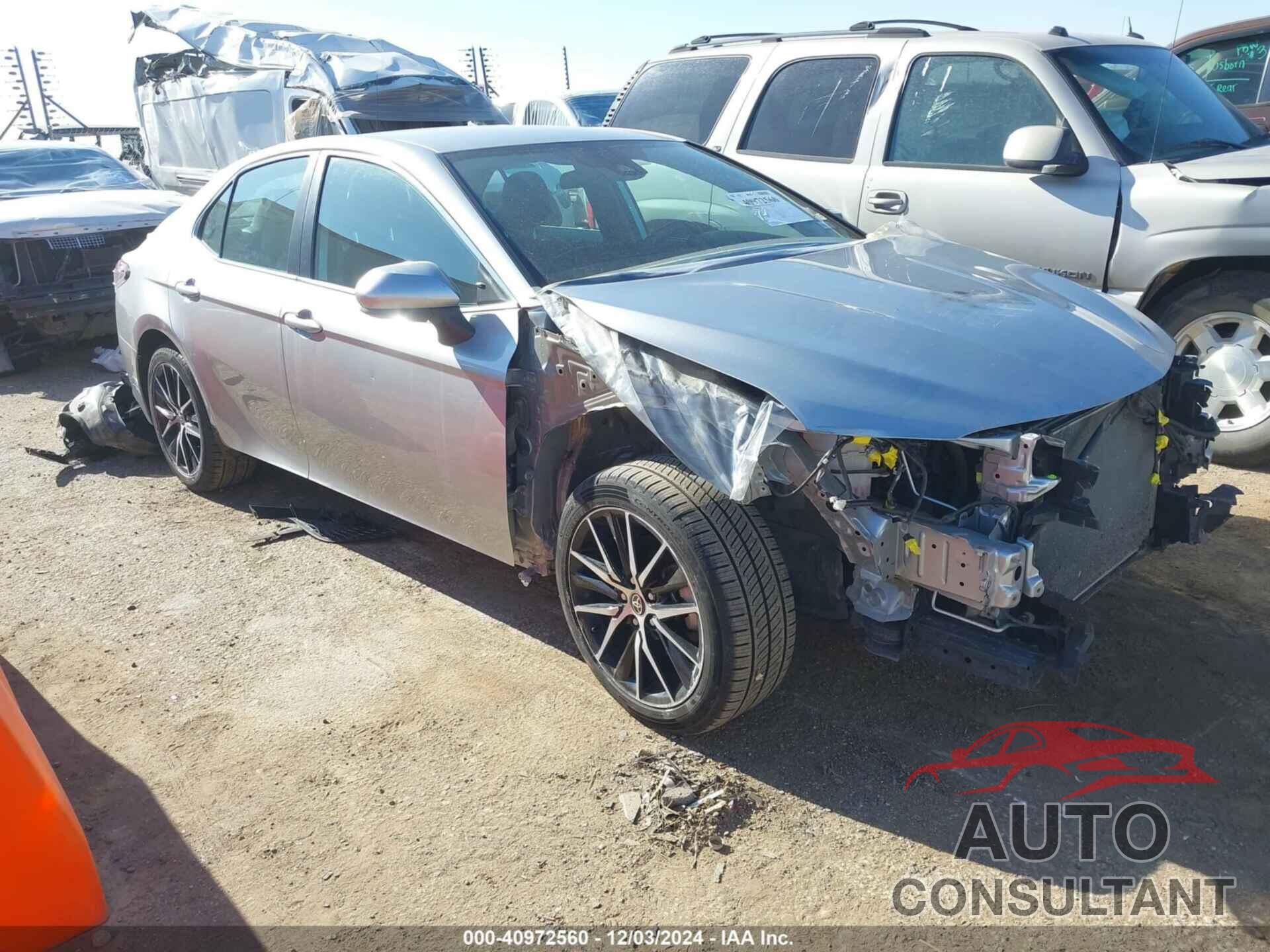TOYOTA CAMRY 2021 - 4T1G11AK4MU551253
