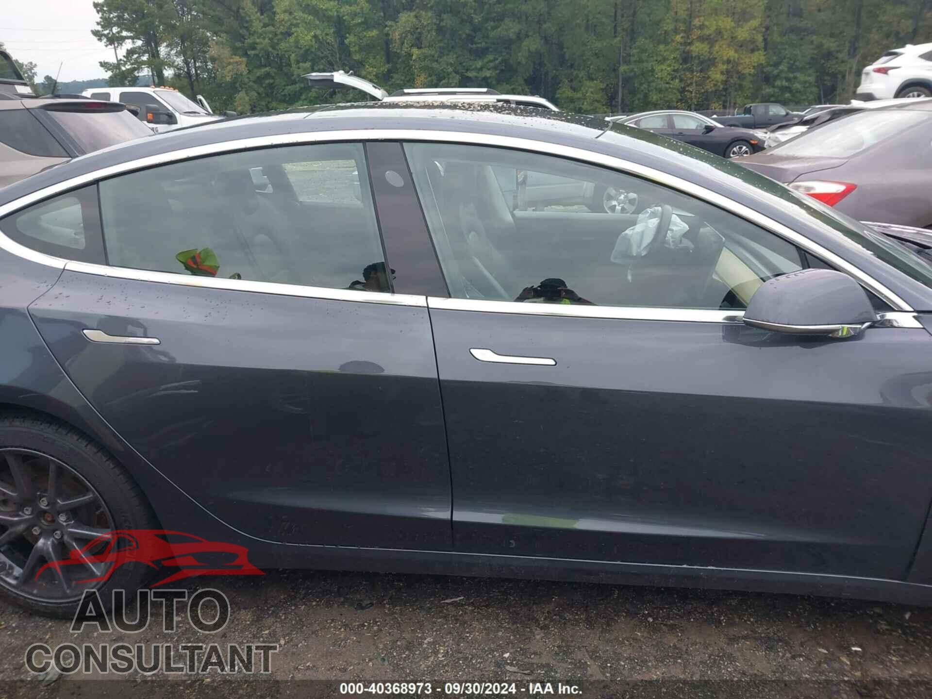 TESLA MODEL 3 2018 - 5YJ3E1EB6JF077263
