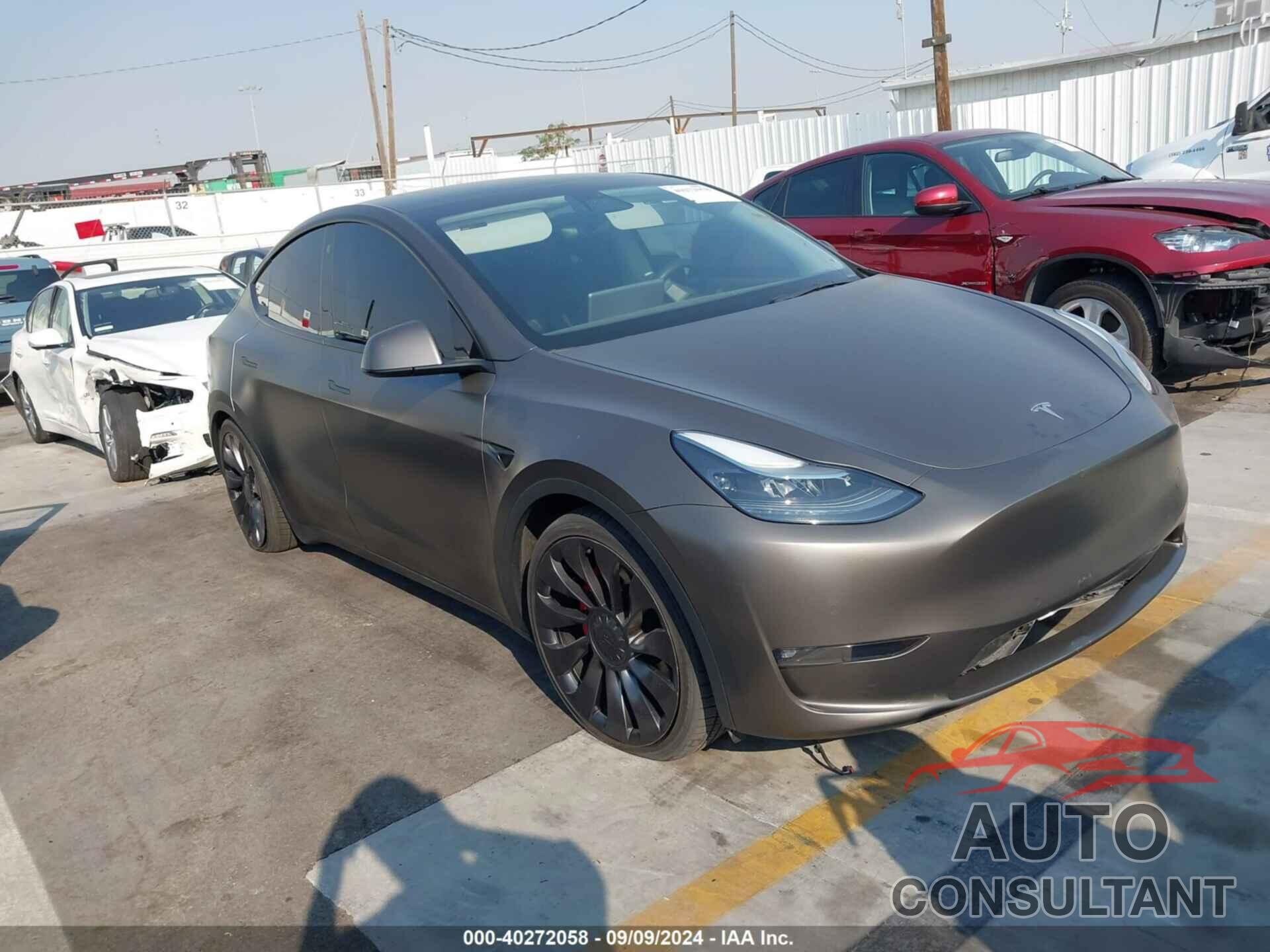 TESLA MODEL Y 2022 - 7SAYGDEF7NF405206