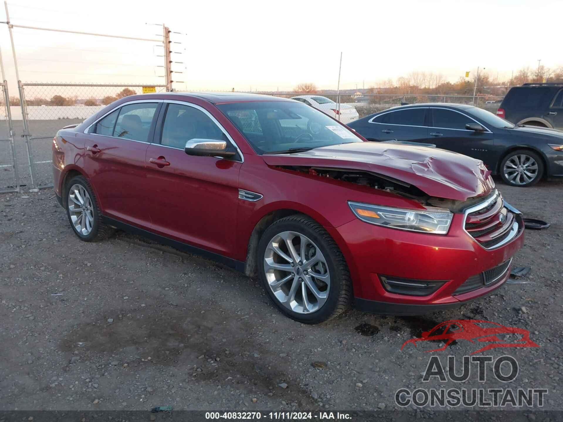 FORD TAURUS 2018 - 1FAHP2J80JG120765