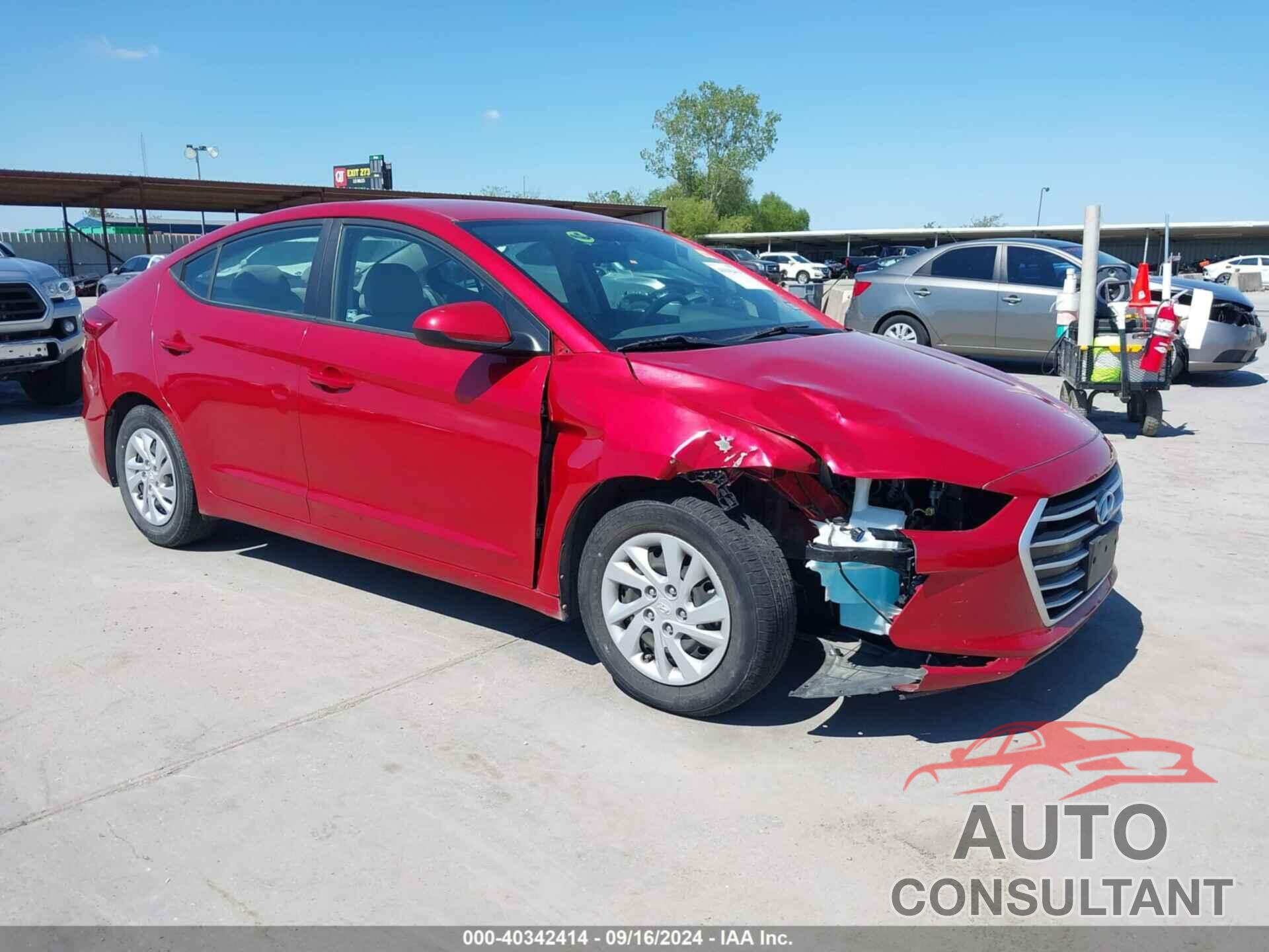 HYUNDAI ELANTRA 2018 - 5NPD74LF8JH379192