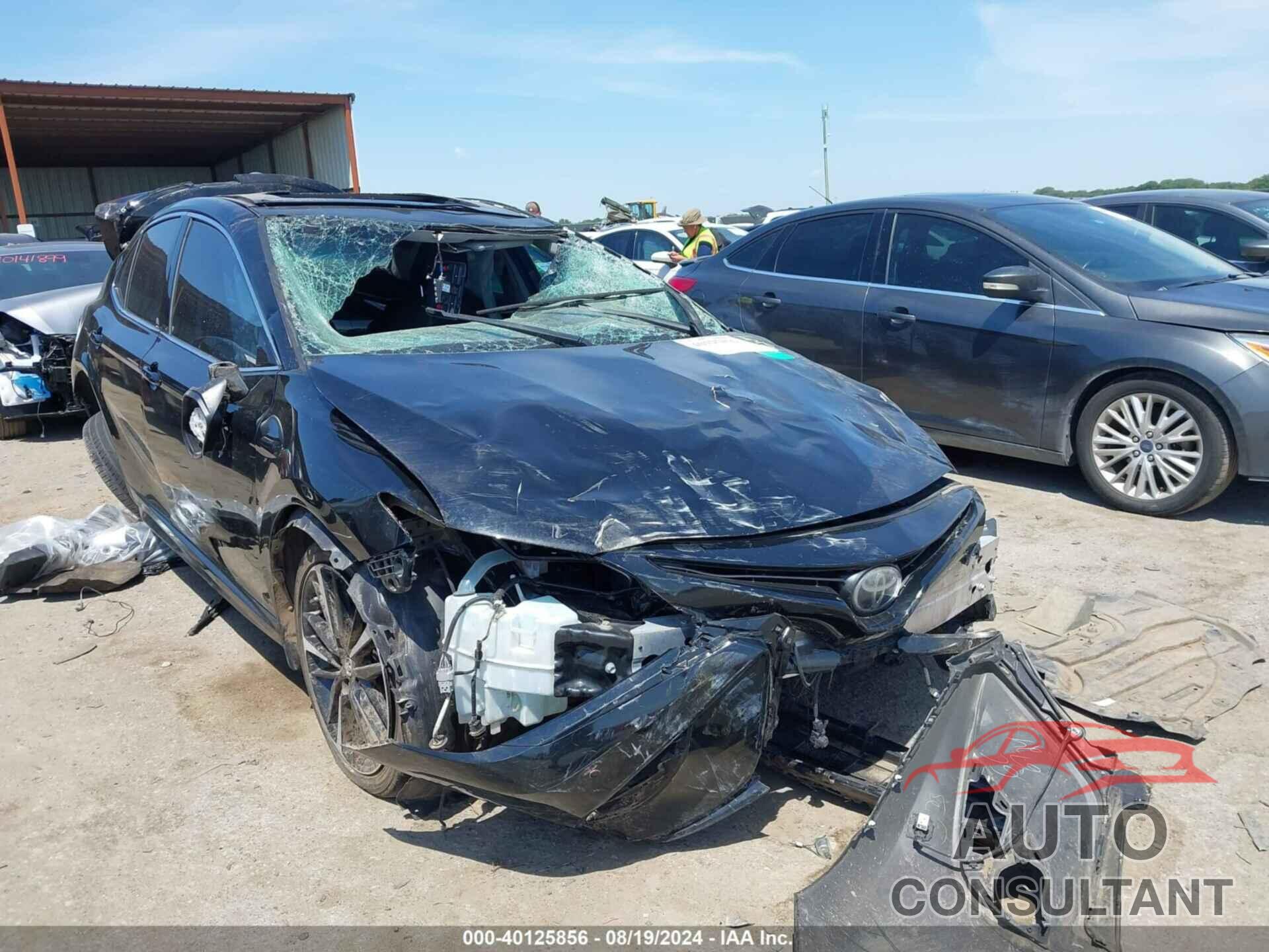 TOYOTA CAMRY 2018 - 4T1B61HK8JU029304