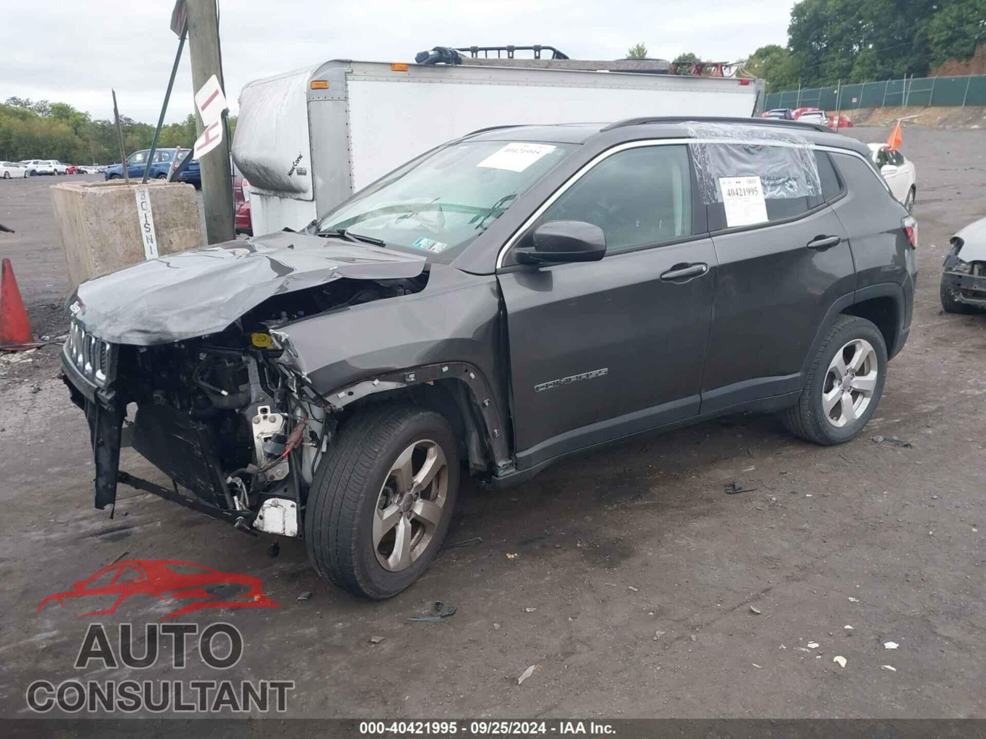 JEEP COMPASS 2018 - 3C4NJDBB1JT399367