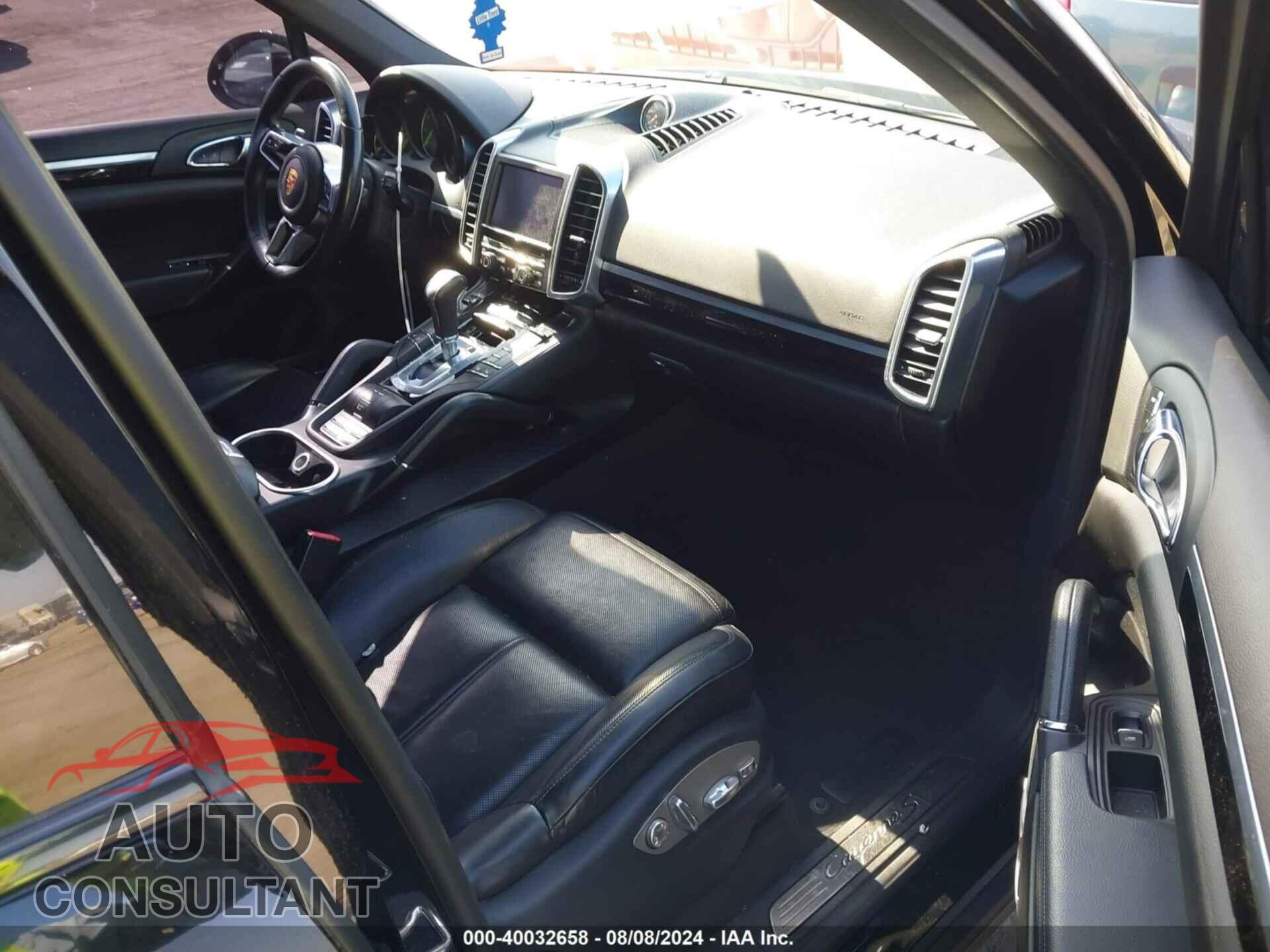 PORSCHE CAYENNE 2016 - WP1AE2A21GLA58594