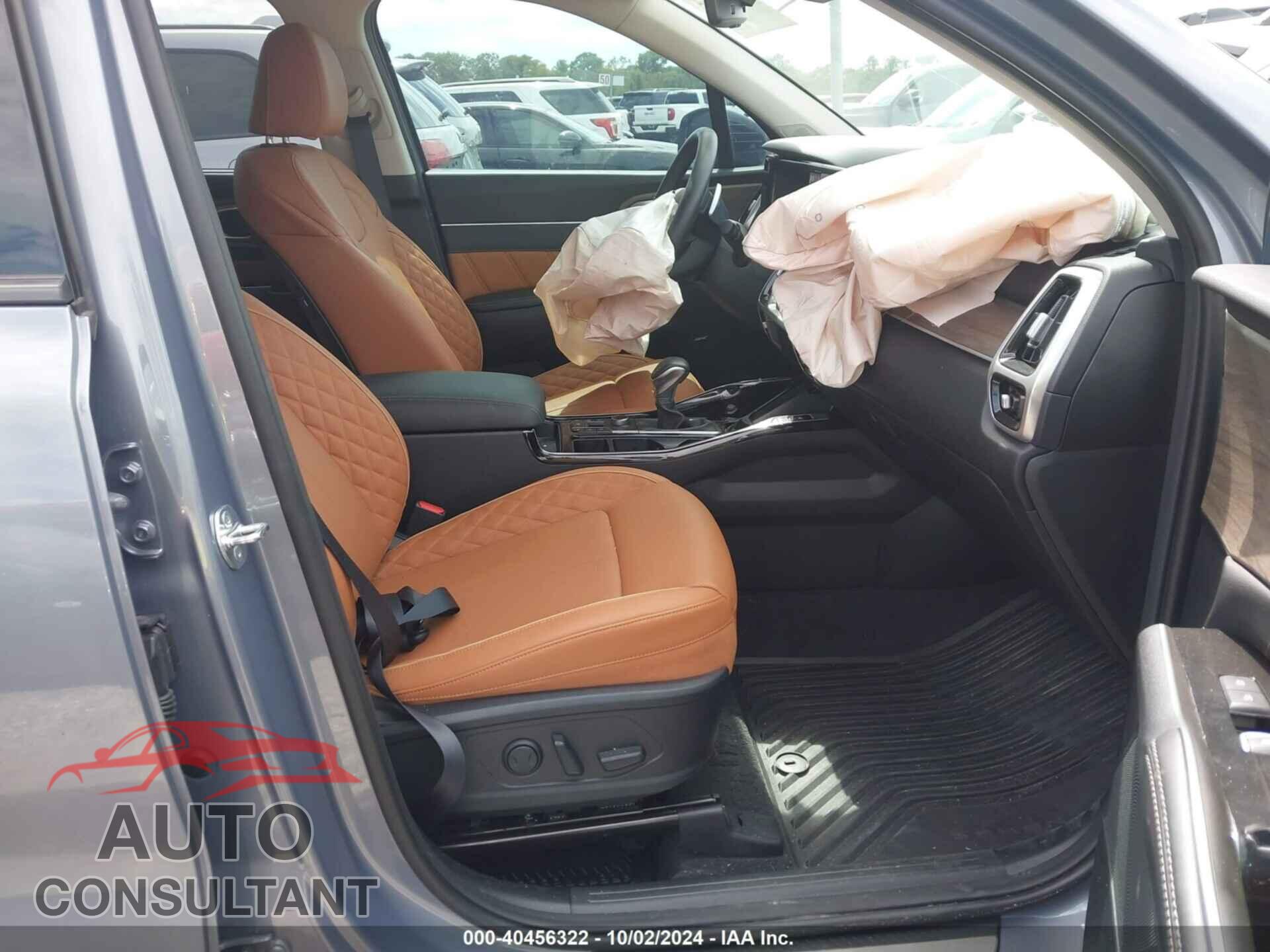 KIA SORENTO 2023 - 5XYRKDLF4PG243632