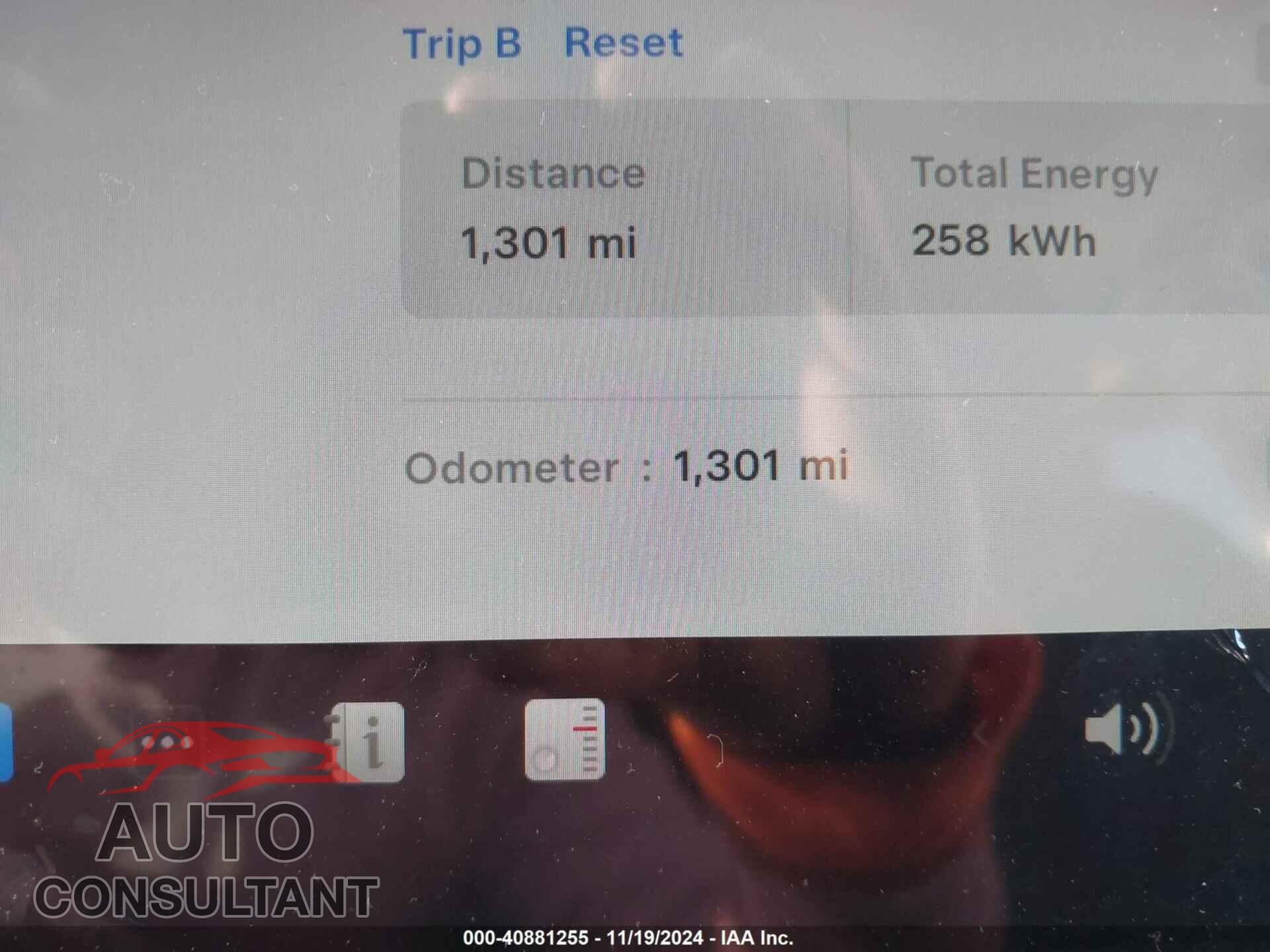 TESLA MODEL 3 2024 - 5YJ3E1EA0RF855902