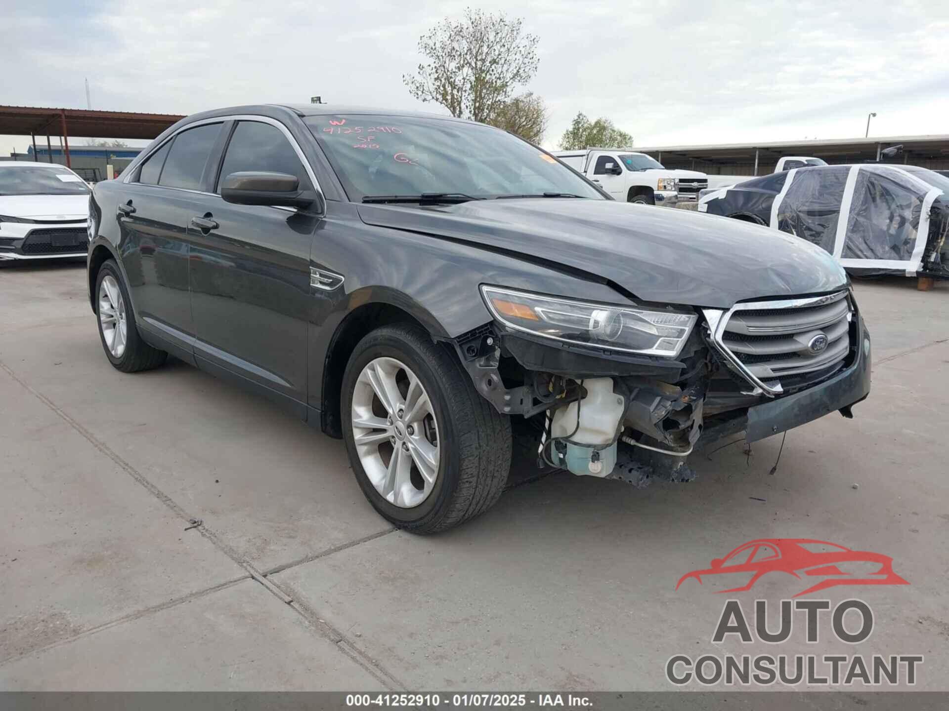 FORD TAURUS 2017 - 1FAHP2E80HG129843