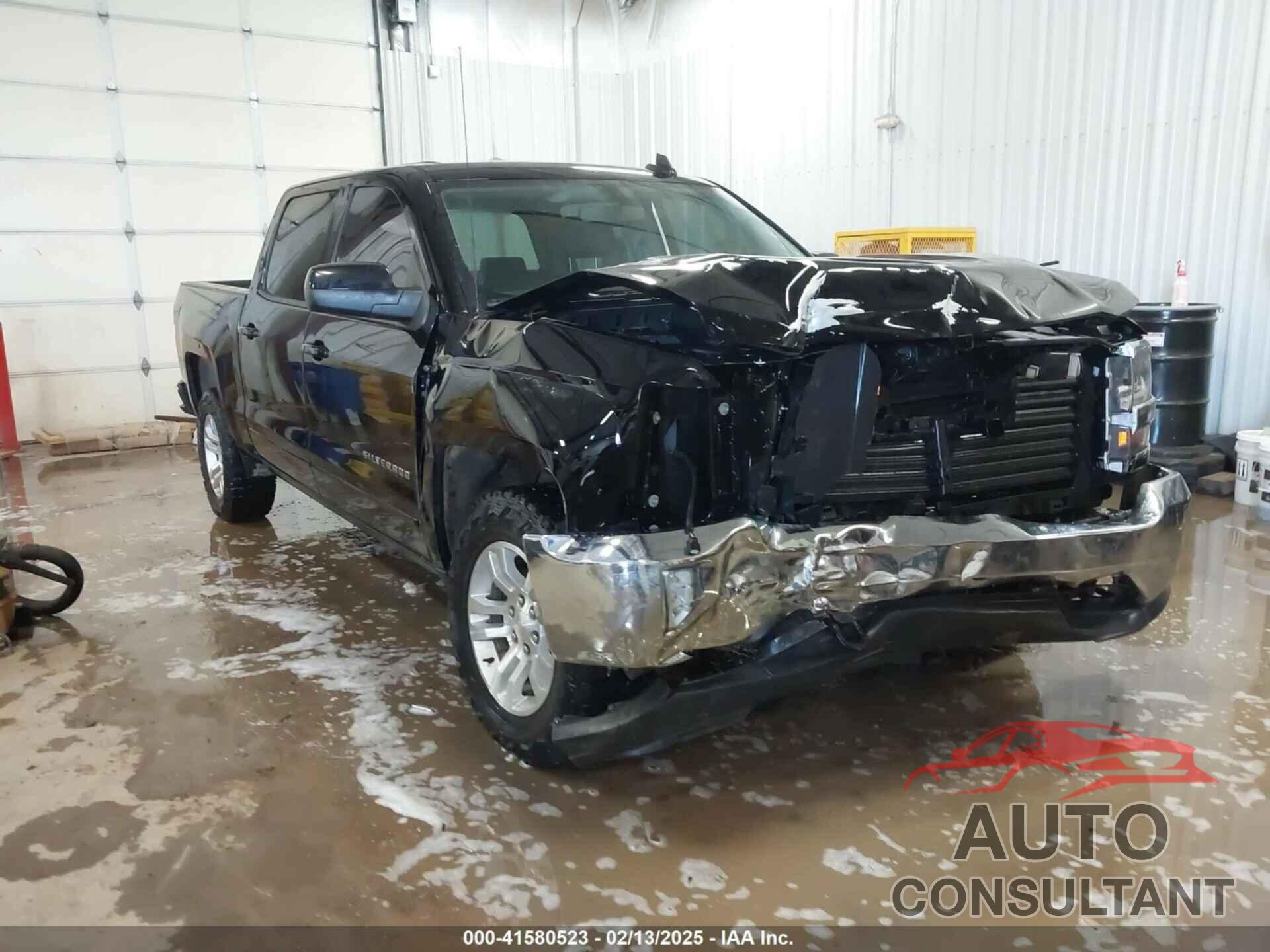 CHEVROLET SILVERADO 1500 2018 - 3GCUKREC8JG585247