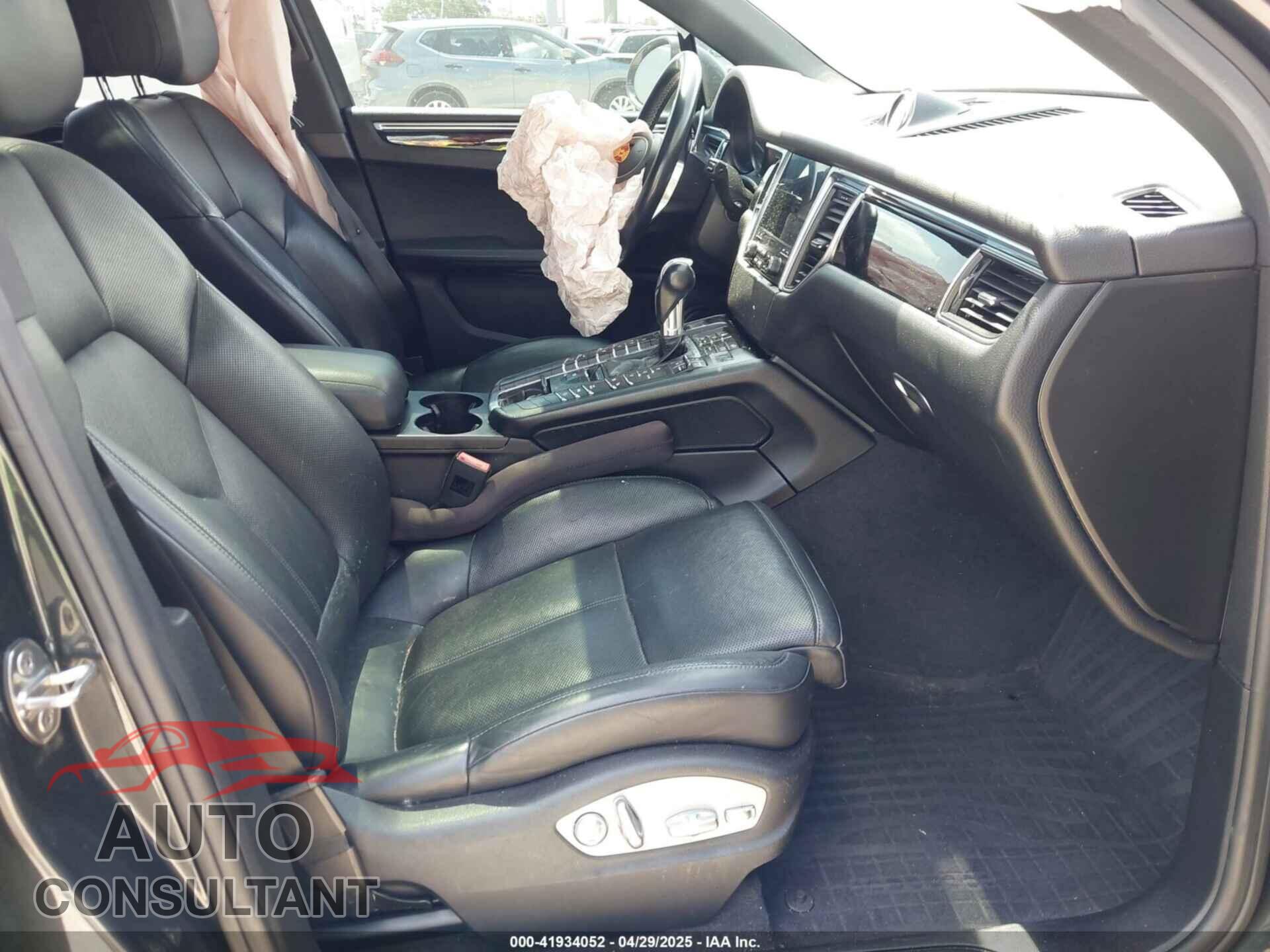PORSCHE MACAN 2018 - WP1AA2A51JLB09928