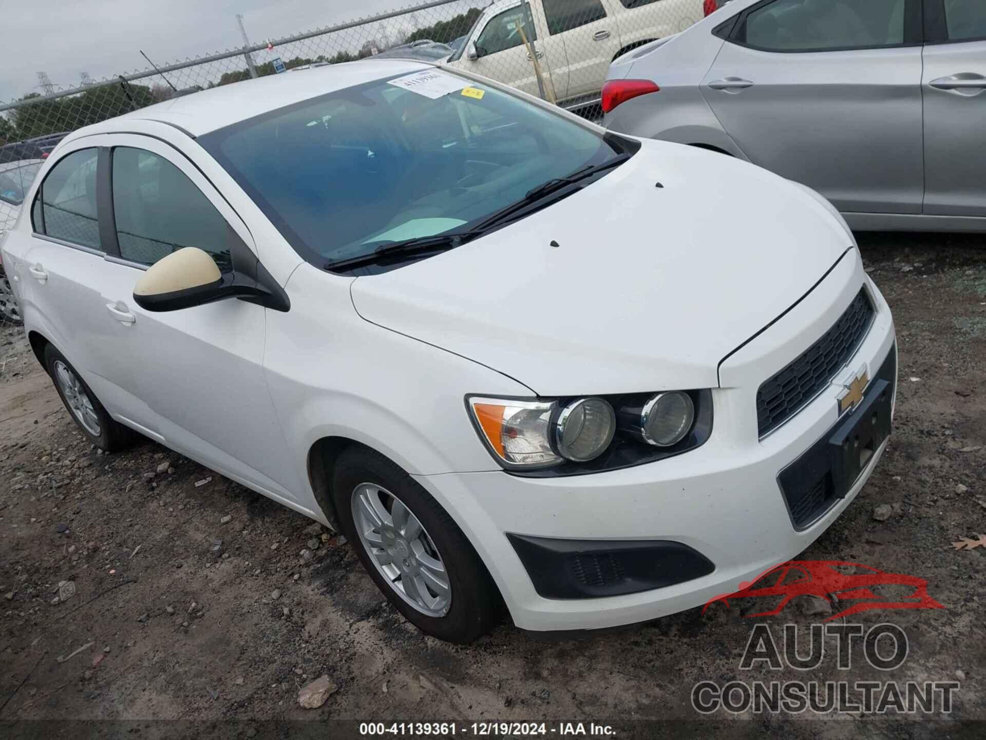CHEVROLET SONIC 2016 - 1G1JC5SG0G4152018