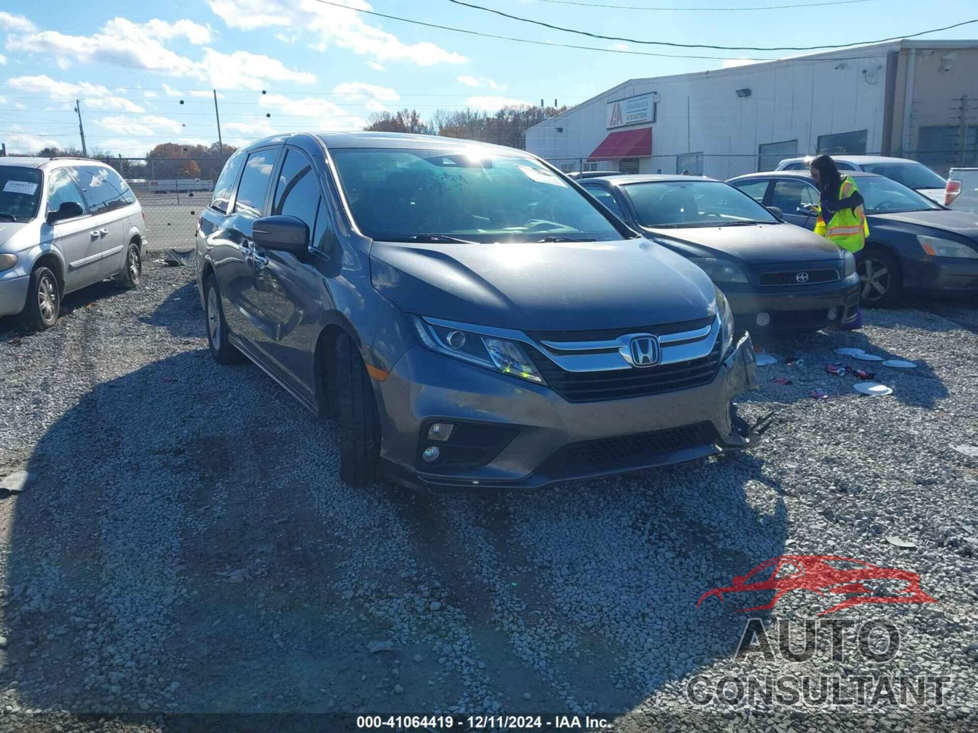 HONDA ODYSSEY 2018 - 5FNRL6H78JB080136