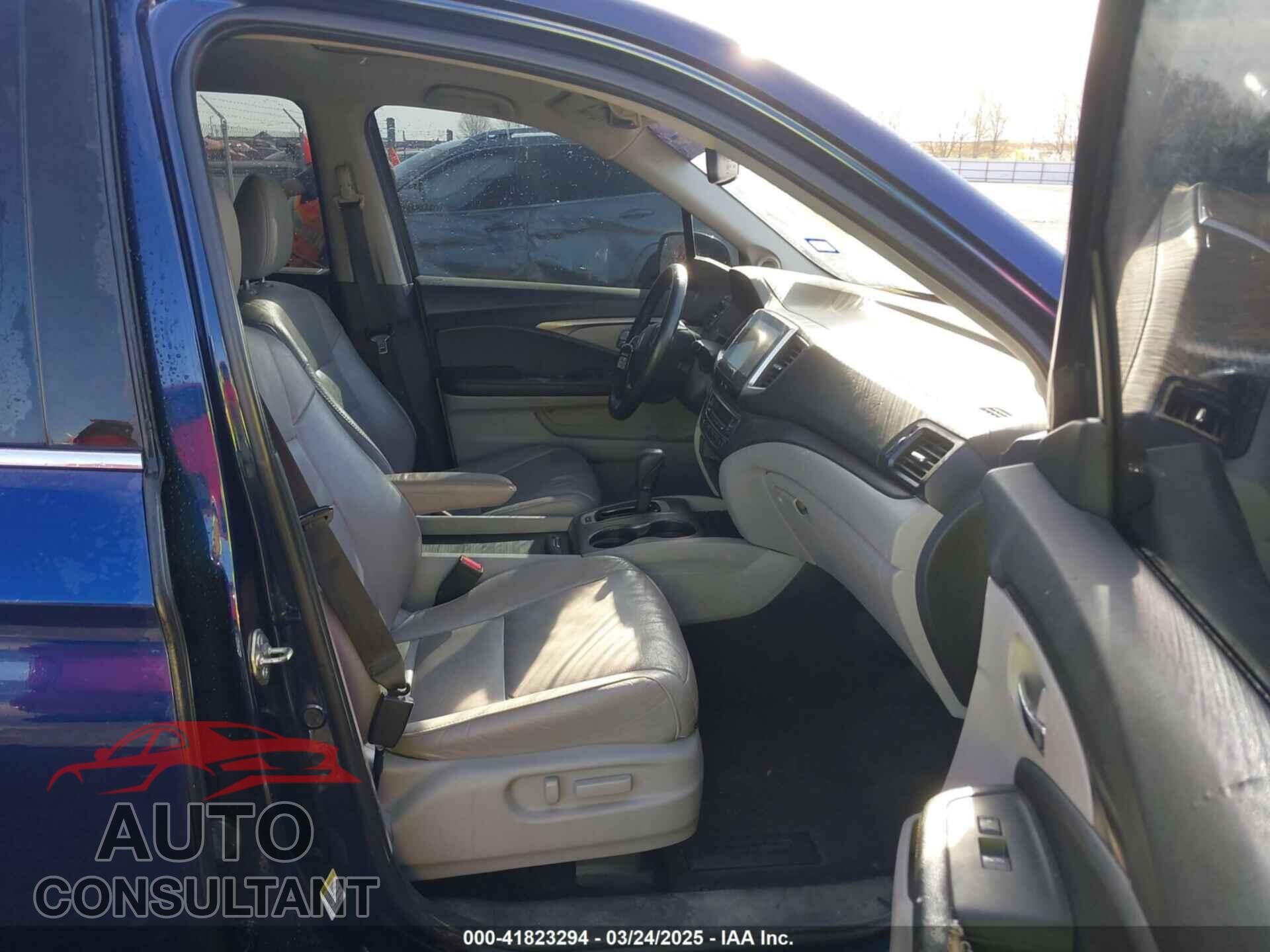 HONDA PILOT 2016 - 5FNYF5H53GB044357