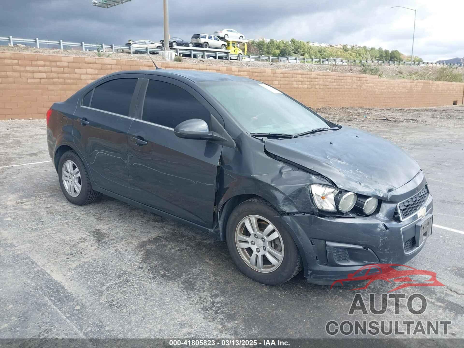 CHEVROLET SONIC 2014 - 1G1JC5SG6E4106884