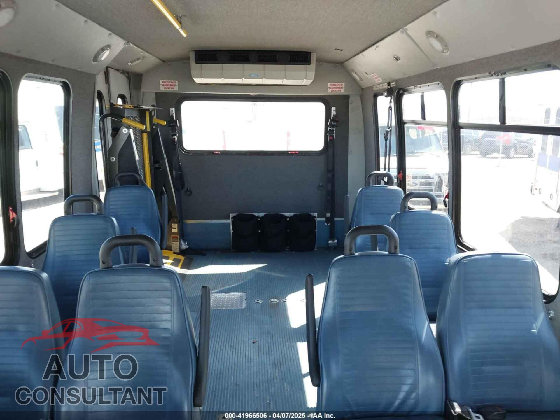 FORD E-450 CUTAWAY 2017 - 1FDFE4FS6HDC35353