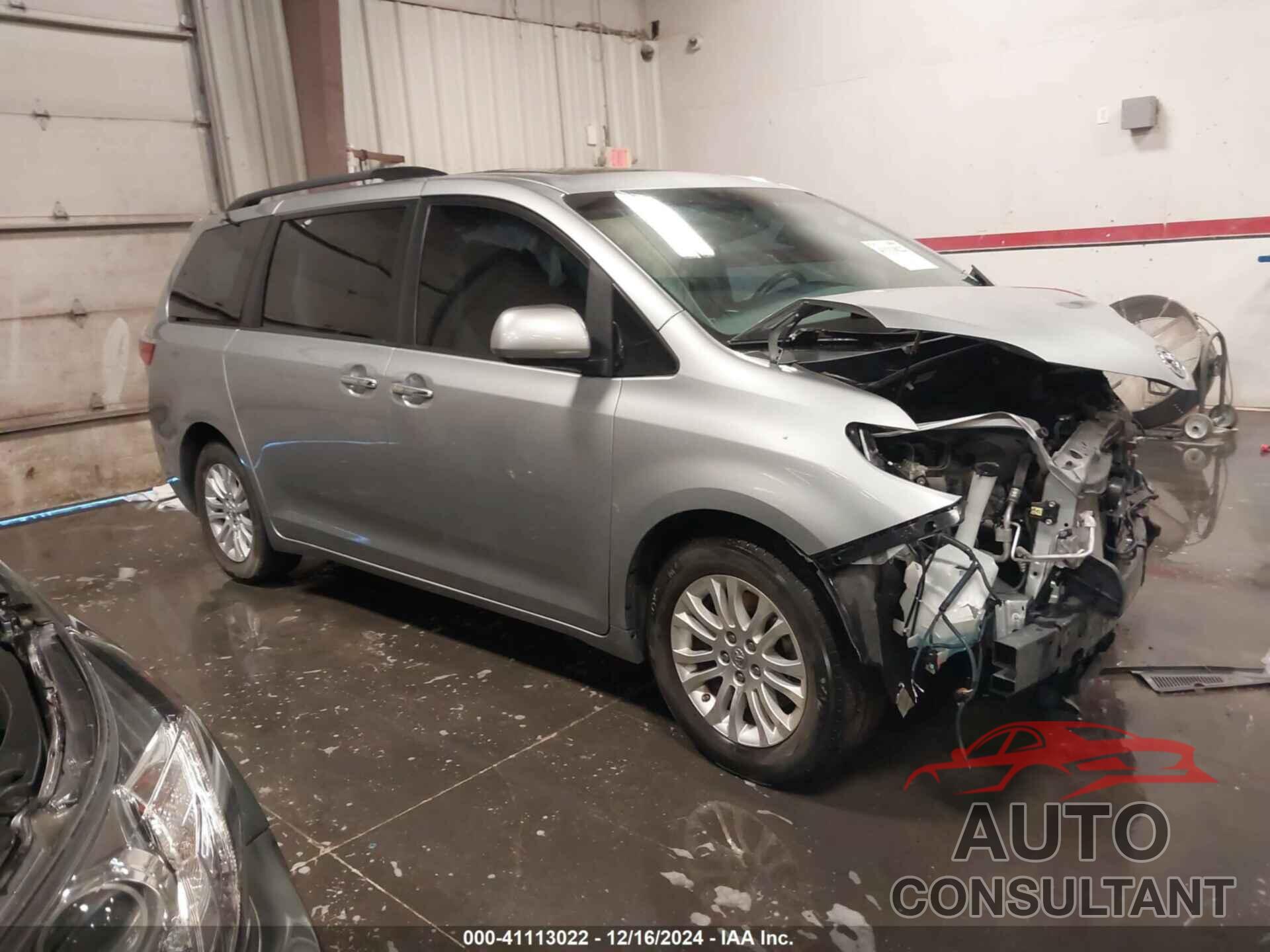 TOYOTA SIENNA 2015 - 5TDYK3DC1FS648021