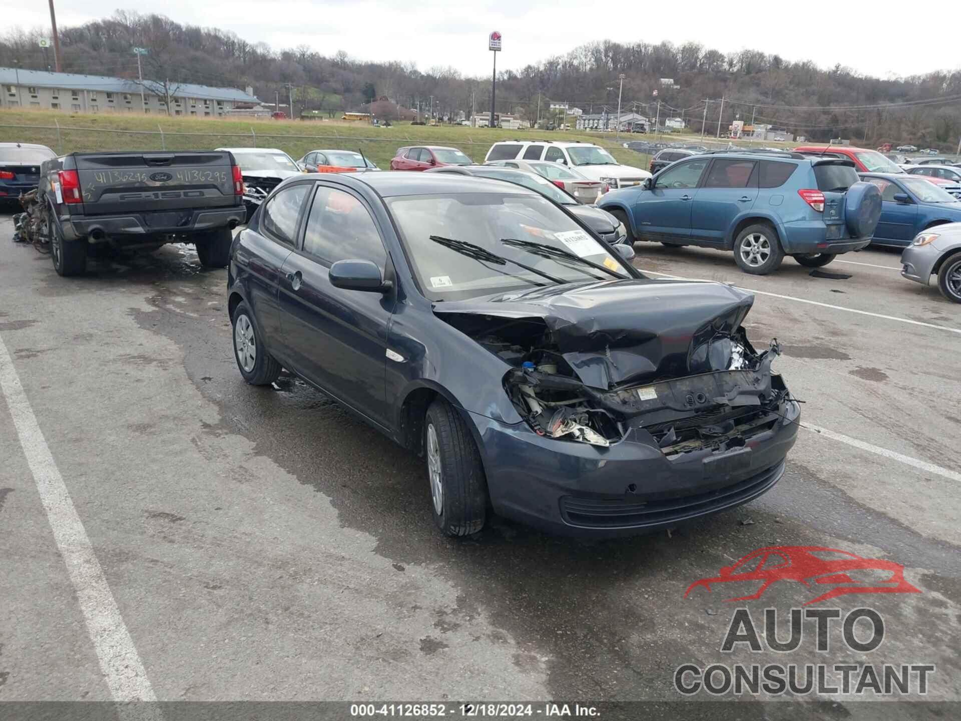 HYUNDAI ACCENT 2010 - KMHCM3AC1AU150619