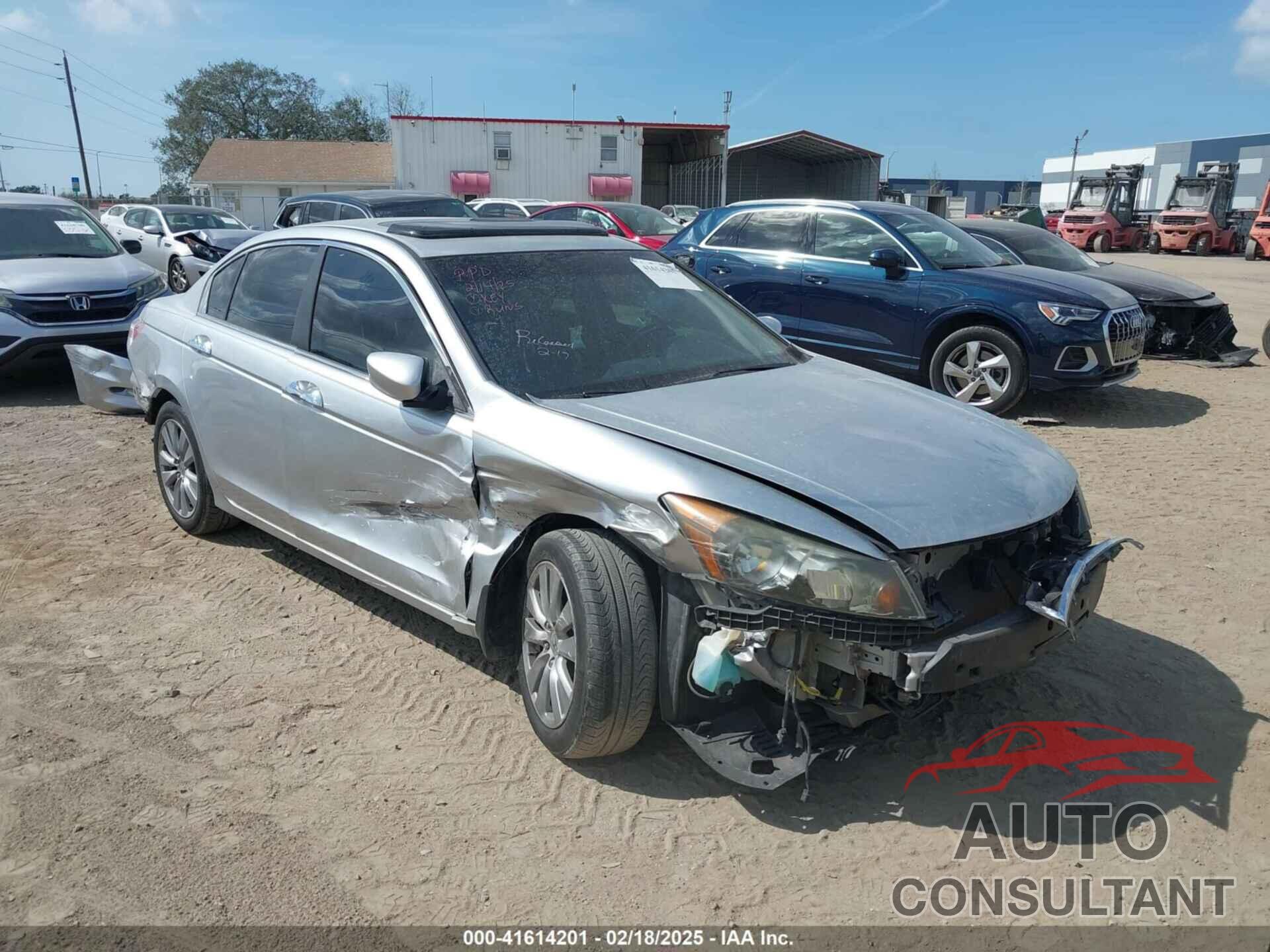 HONDA ACCORD 2012 - 1HGCP3F83CA036935