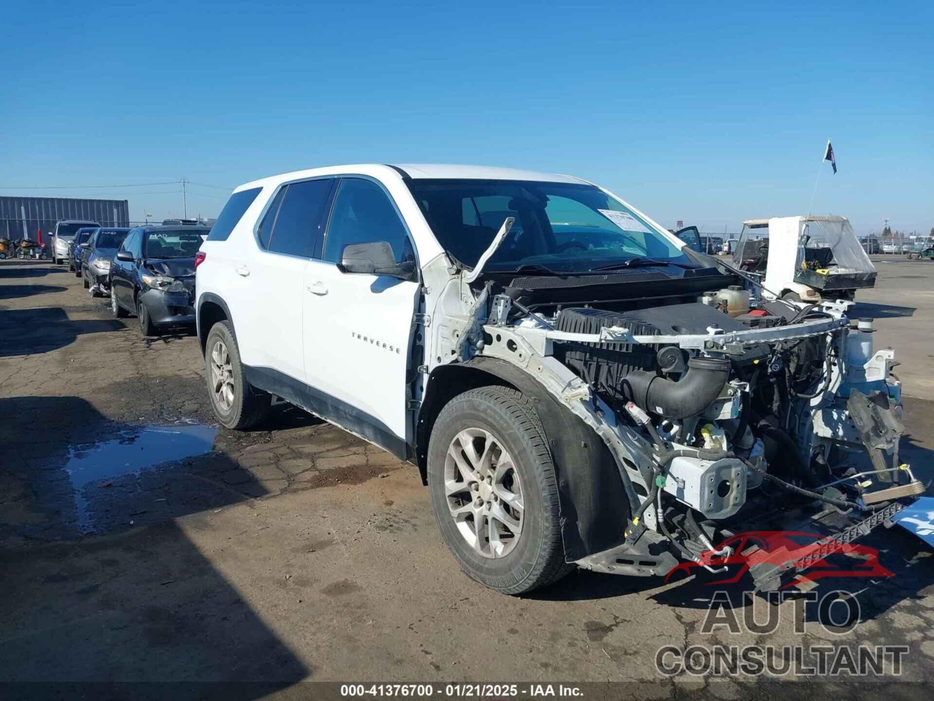 CHEVROLET TRAVERSE 2018 - 1GNEVFKW1JJ120727