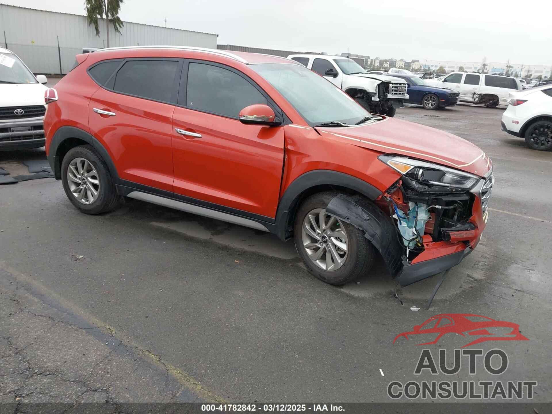 HYUNDAI TUCSON 2017 - KM8J33A43HU526878