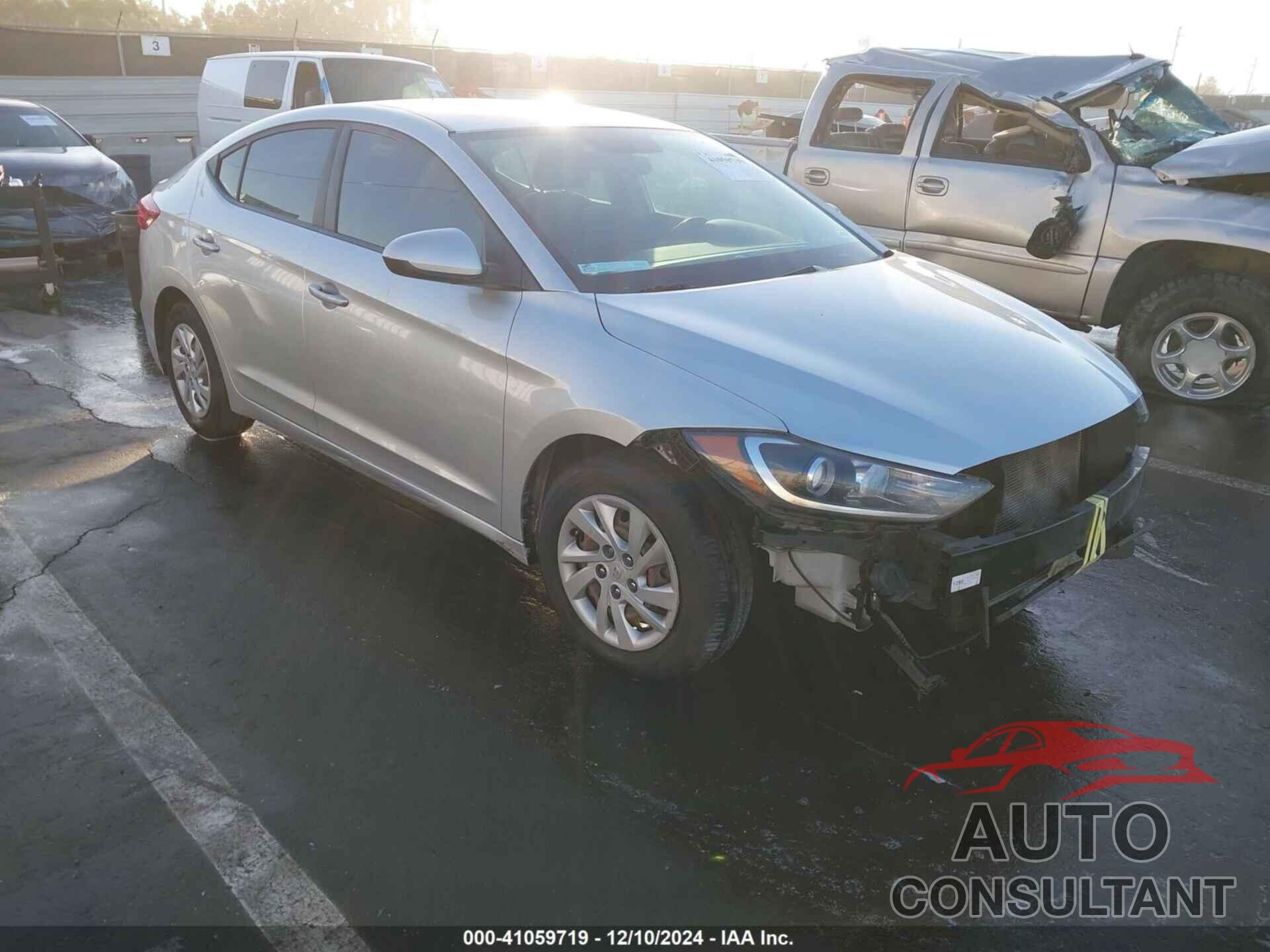 HYUNDAI ELANTRA 2018 - 5NPD74LF4JH226745