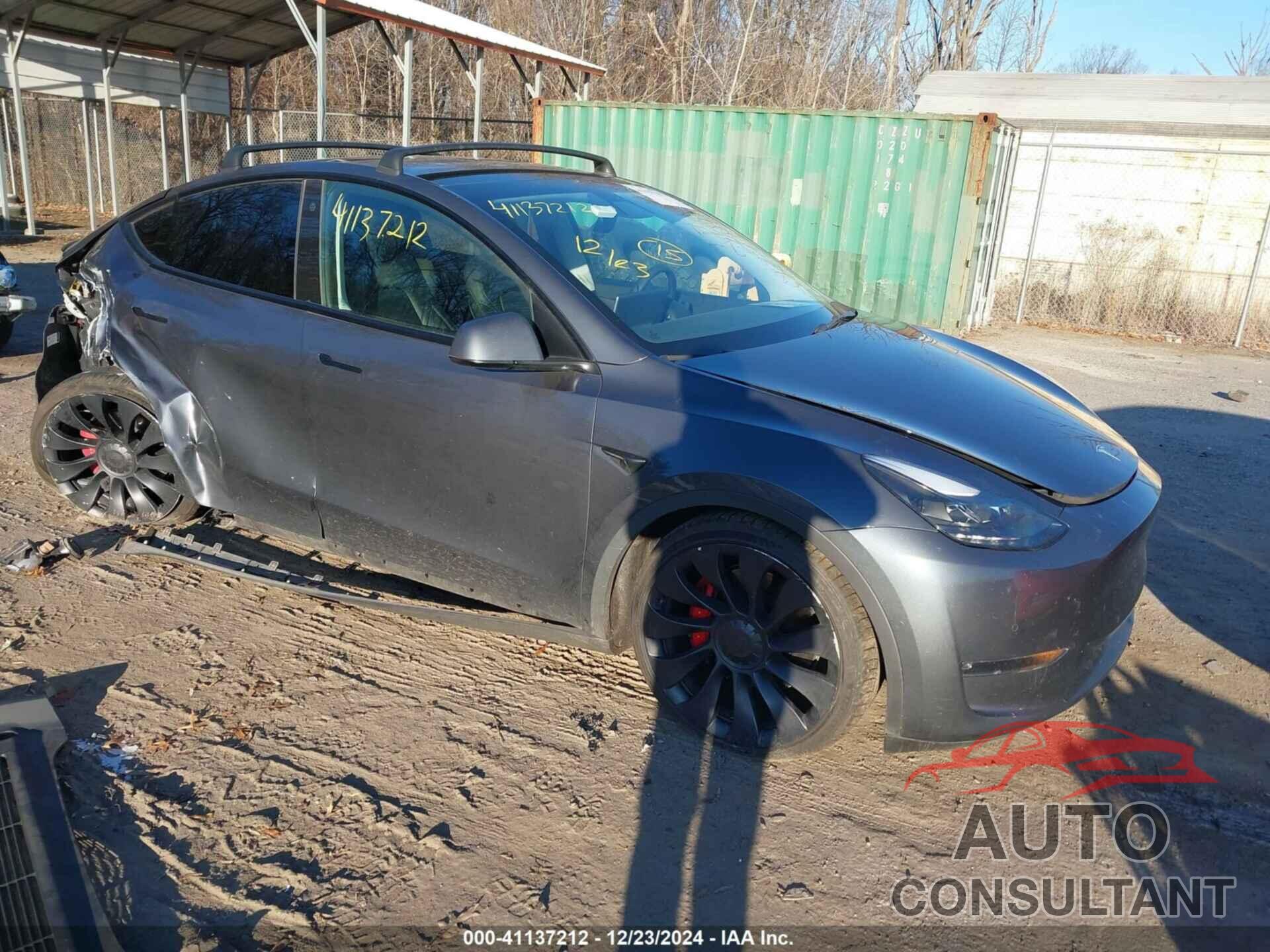 TESLA MODEL Y 2022 - 7SAYGDEFXNF466484