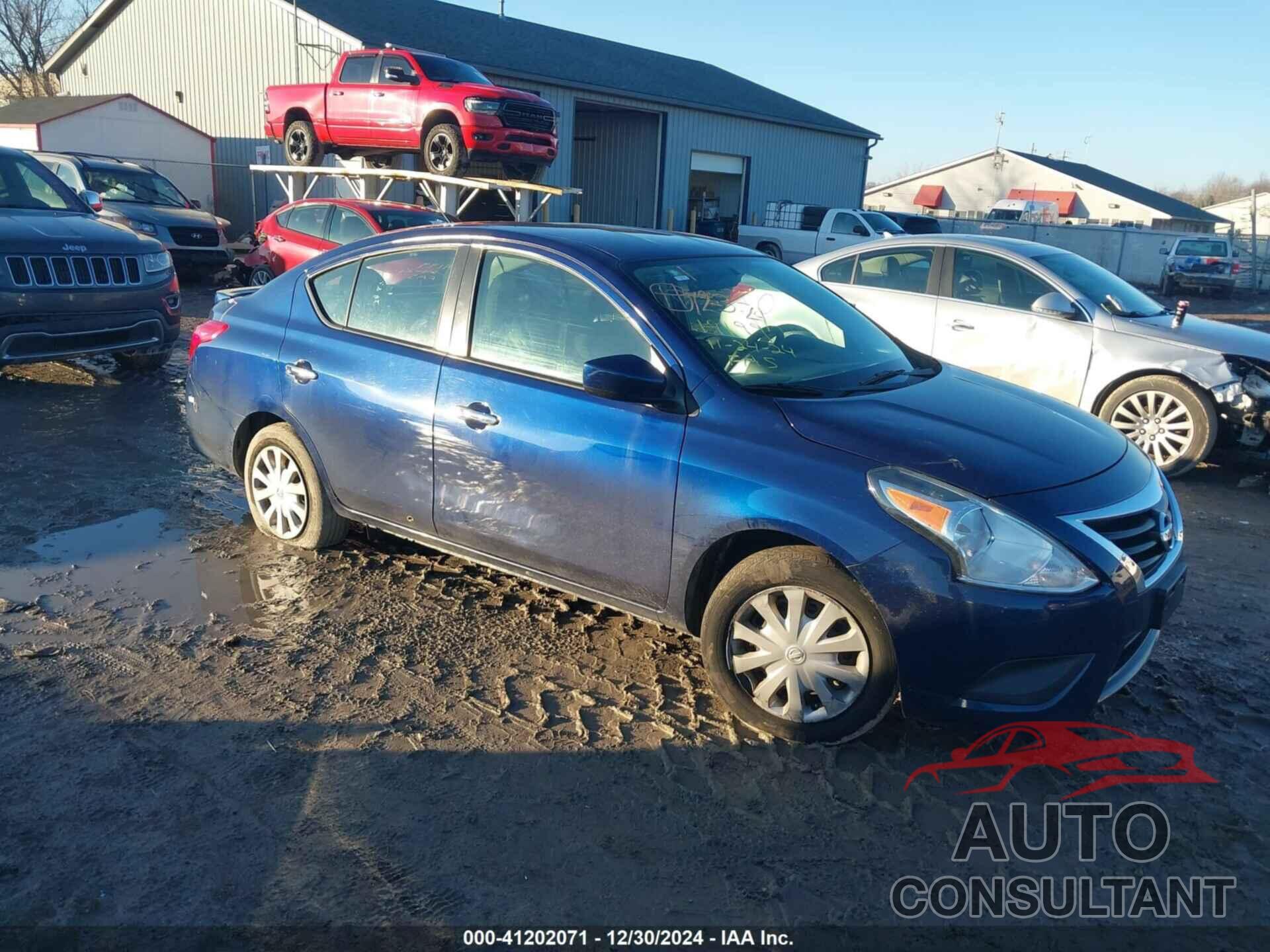 NISSAN VERSA 2018 - 3N1CN7AP5JL885581