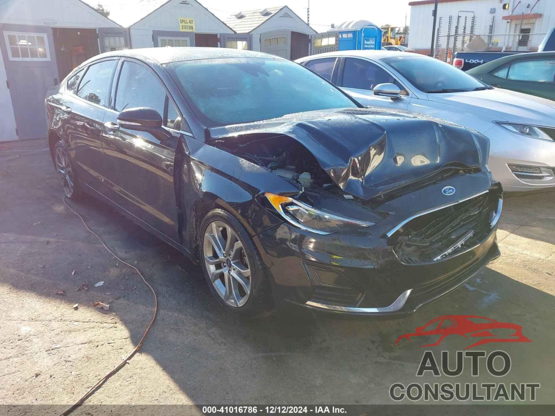 FORD FUSION 2020 - 3FA6P0CD6LR137152