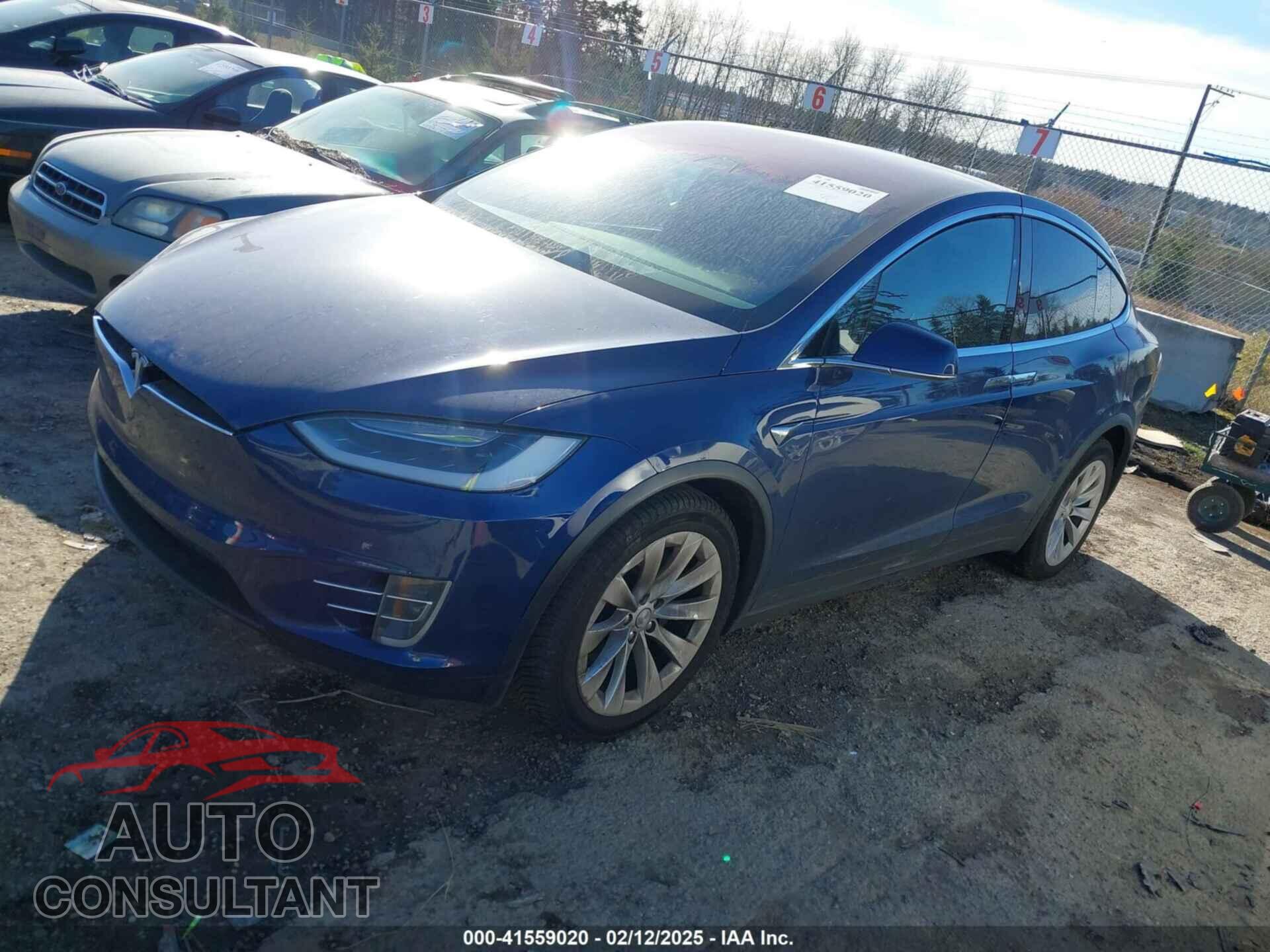TESLA MODEL X 2017 - 5YJXCBE21HF076514