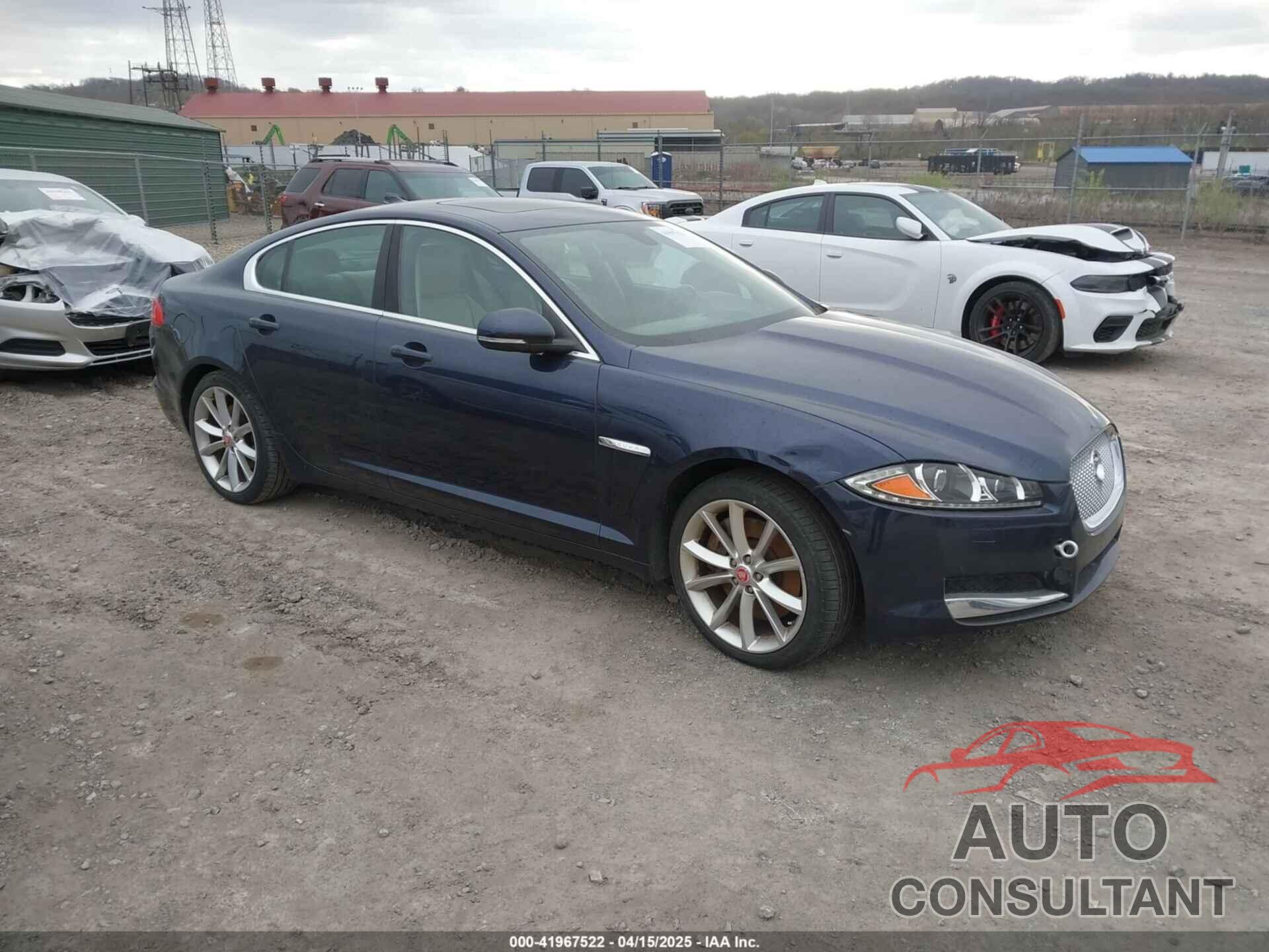 JAGUAR XF 2015 - SAJWJ0FF5F8U67140